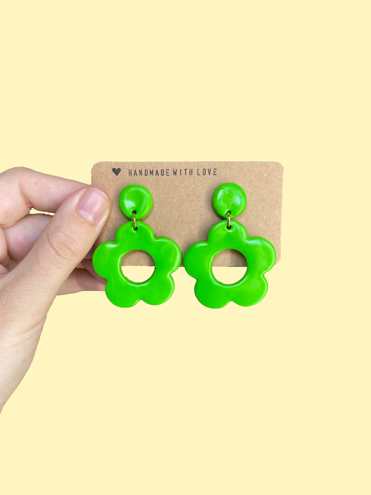 Boucles d’oreilles • Boucles en fleurs 70s vert pomme
