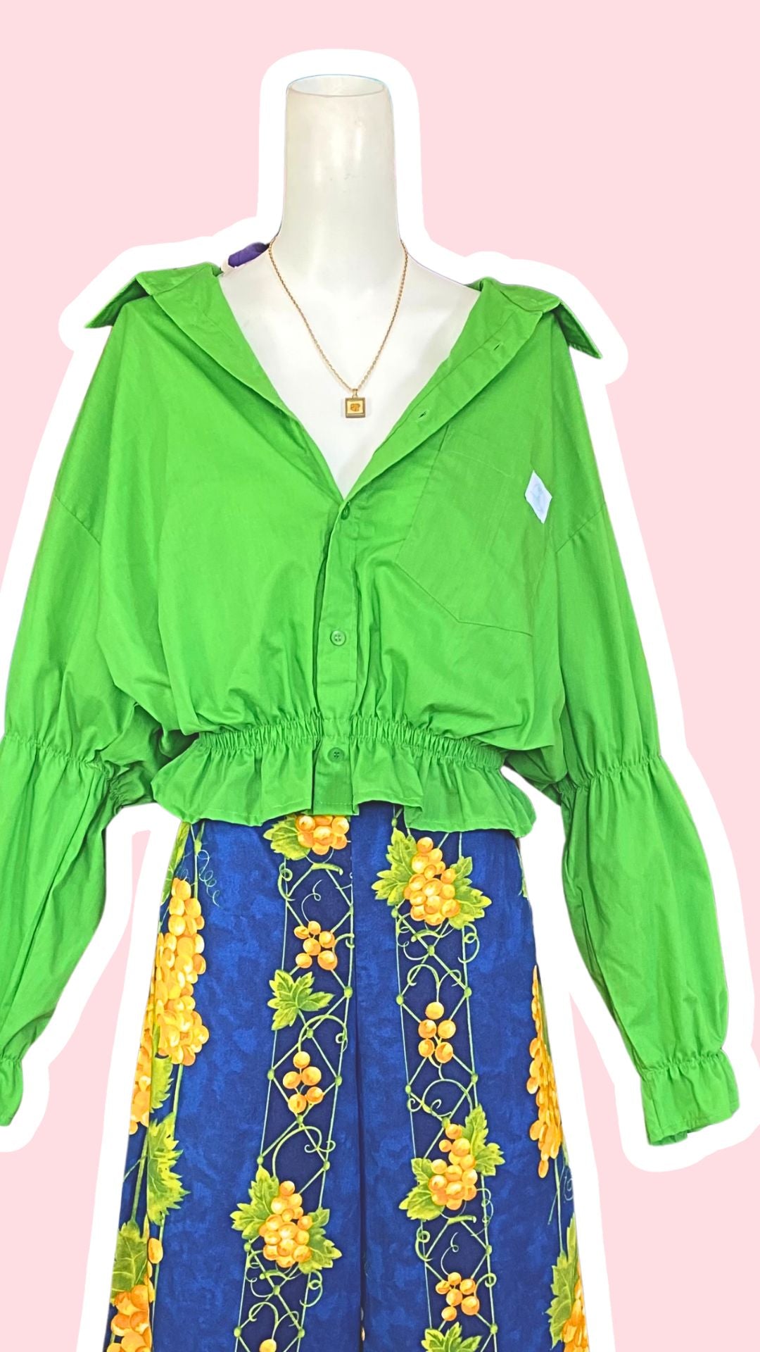 Intemporelle • T. 42 à 46 • Chemise crop vert pomme