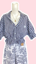 Intemporelle • T. 38 à 42 • Chemise crop bleu à carreaux