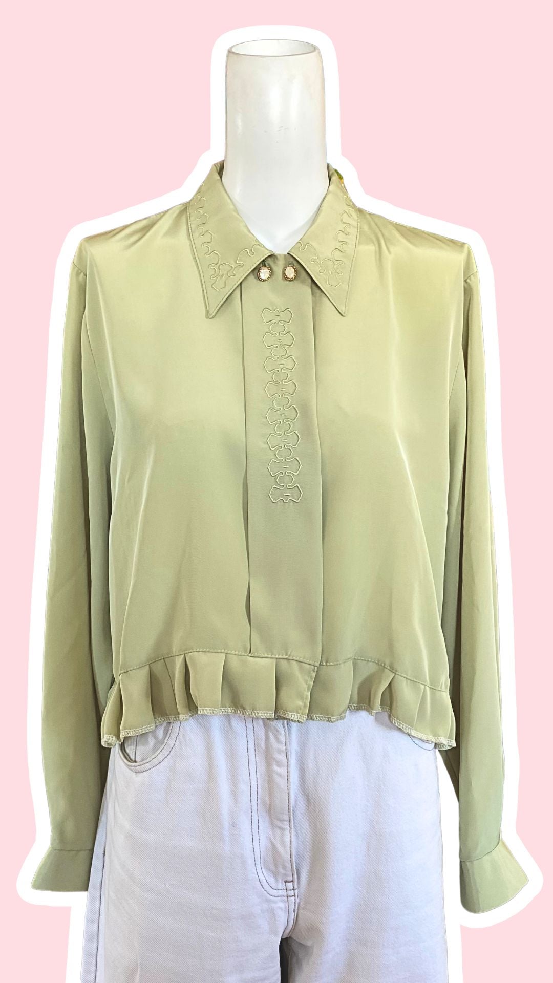Froufrou • T. 36 à 40 • Chemise crop top vert amande brodée