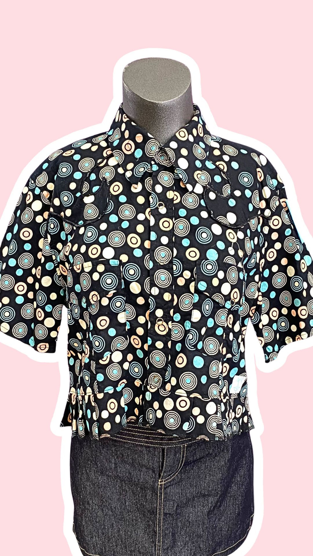 Froufrou • T. 36 à 40 • Chemise crop top noir motifs ronds