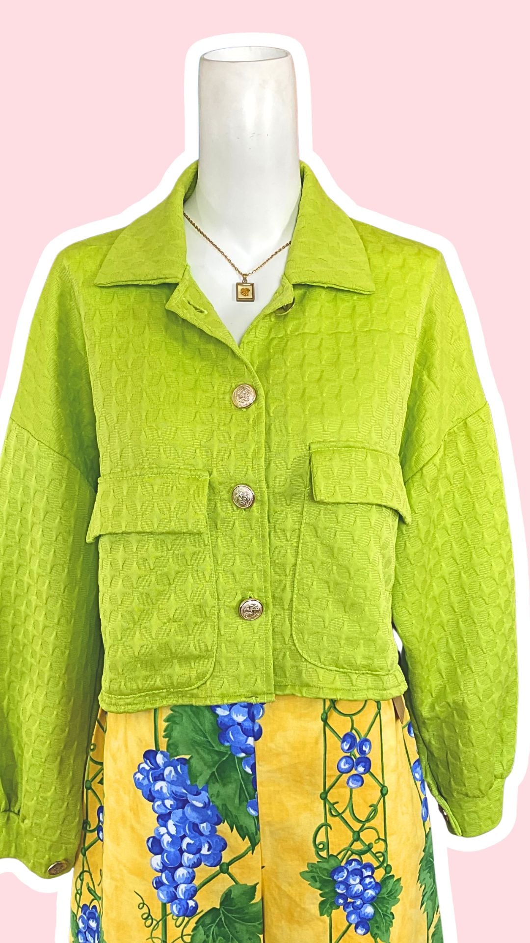 Cropped Jacket • T. 36 à 40 • Surchemise courte vert pomme texturée