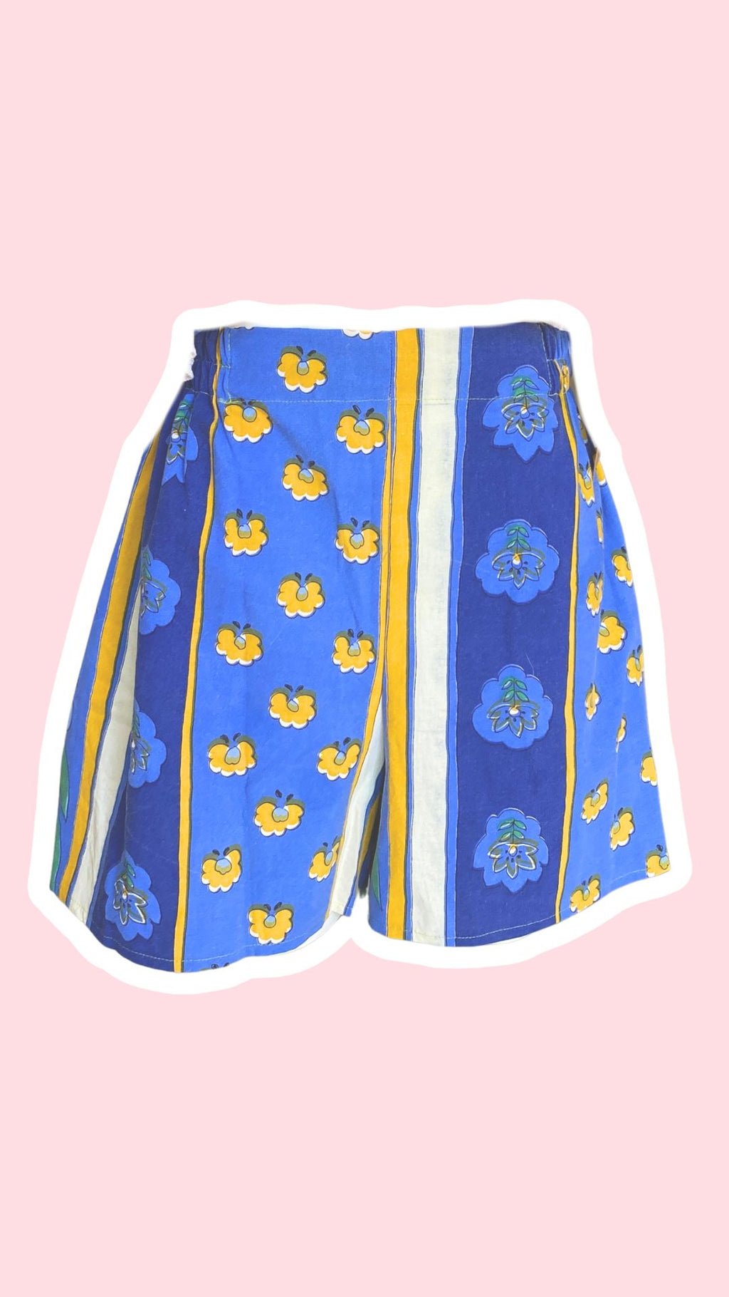 Short • Taille M • Short upcyclé bleu provençal motifs fleurs et rayures