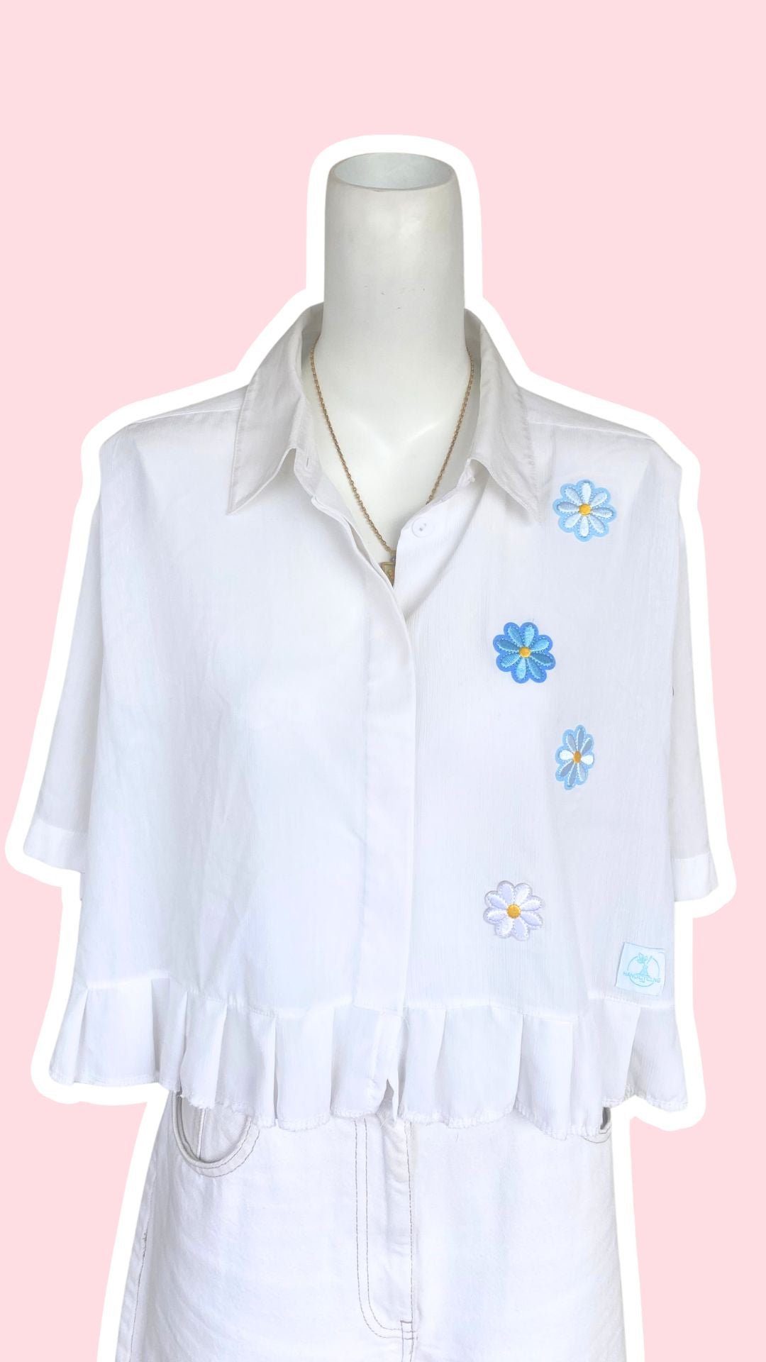 Froufrou • T. 38 à 46 • Chemise crop top blanche à fleurs bleues