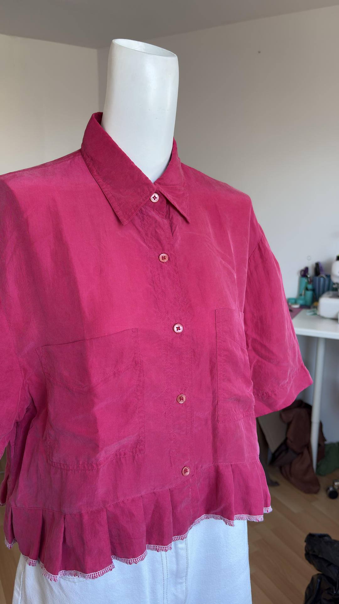 Chemise froufrou • T. 36 à 40 • Chemise courte manches courtes fuchsia en soie