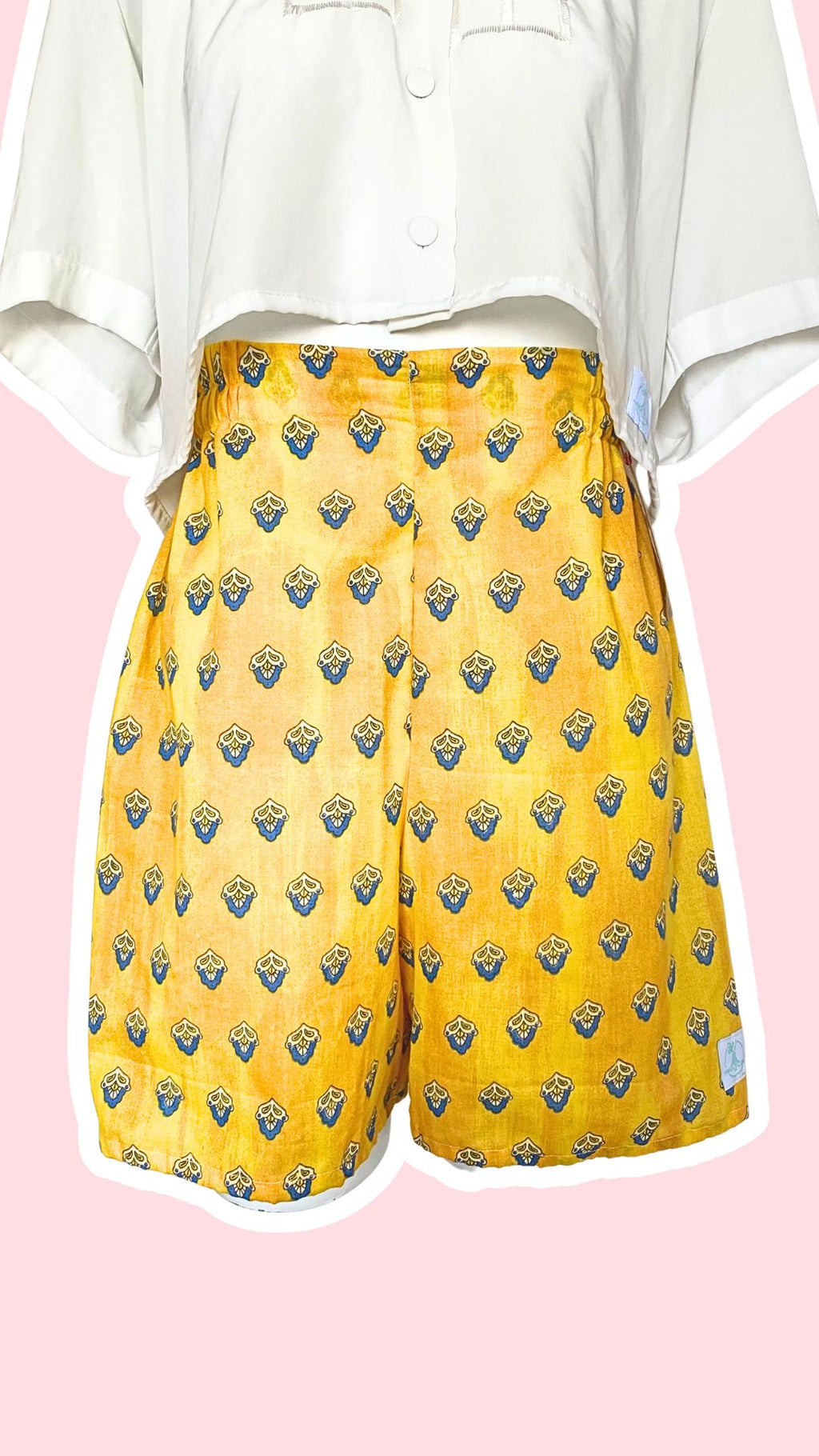Short • T.S • Short upcyclé jaune motifs mouches provençales