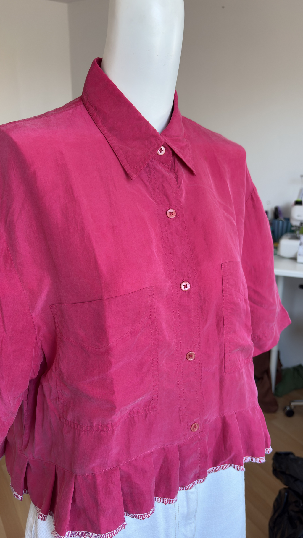 Chemise froufrou • T. 36 à 40 • Chemise courte manches courtes fuchsia en soie