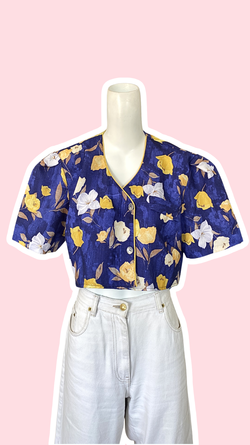 Cropped • T.36  à 40 • Chemise crop top bleue et fleurs jaunes