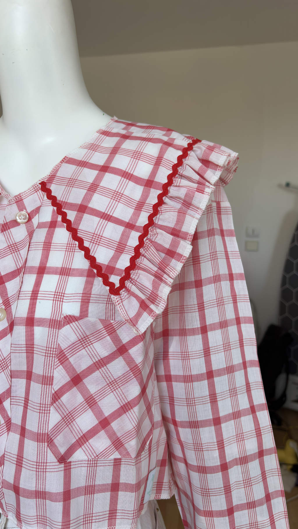 Sweaties • T.36 à 40 • Chemise upcyclée grand col gros carreaux rouges