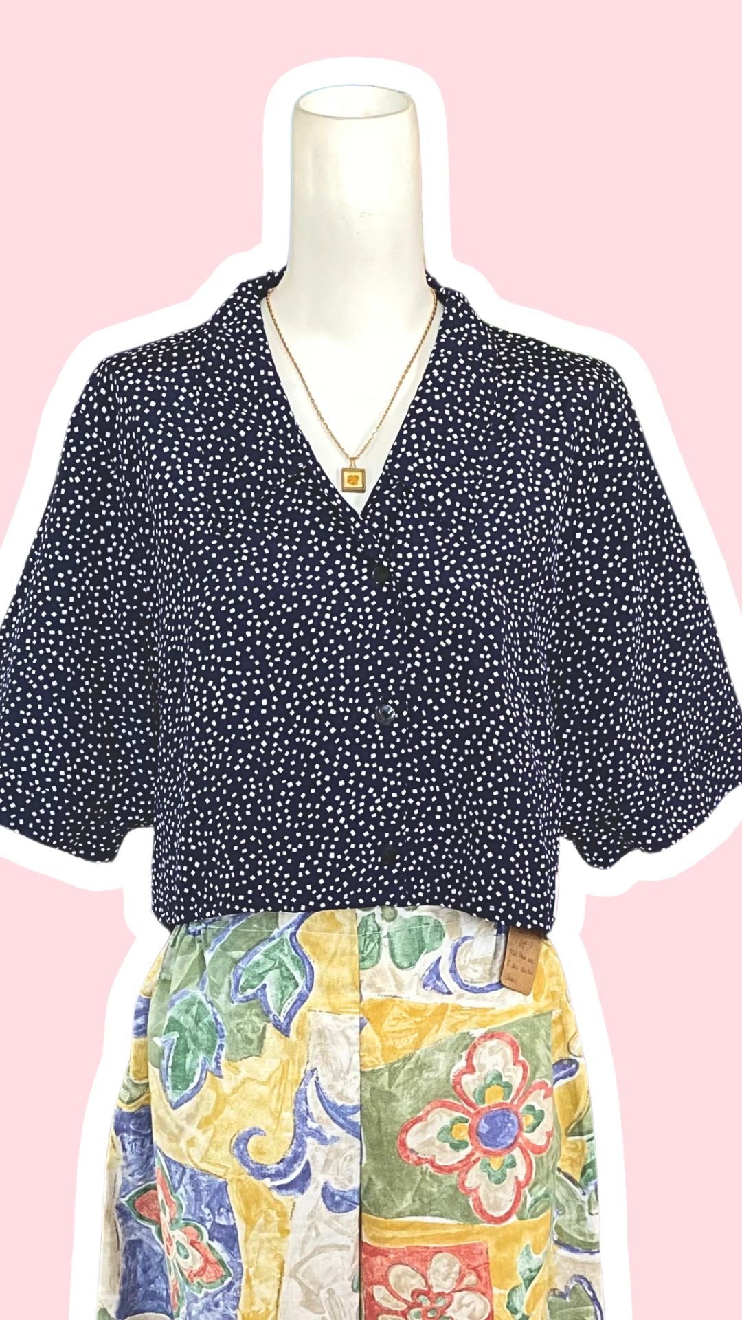 Cropped • T. 36 à 40 • Chemise marine à petits carrés blancs
