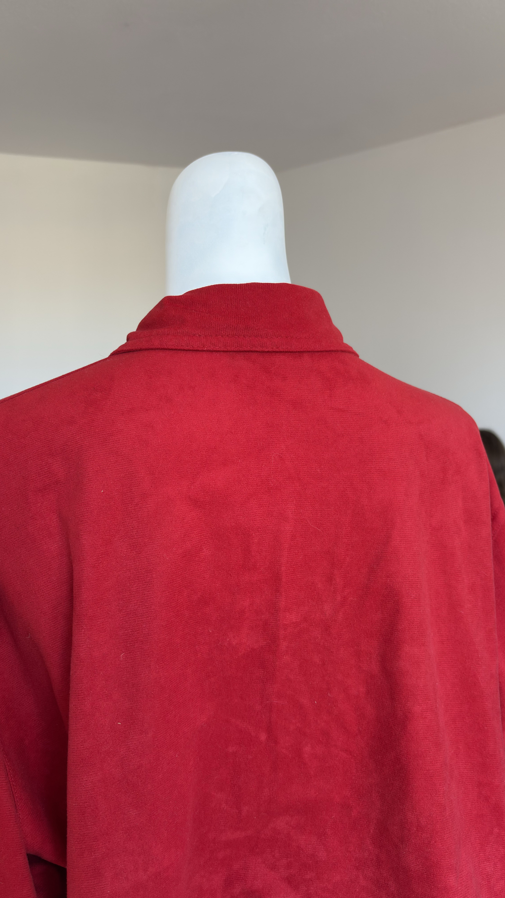 Cropped Jacket • T. 38 à 44 • Surchemise courte rouge coté fleurs