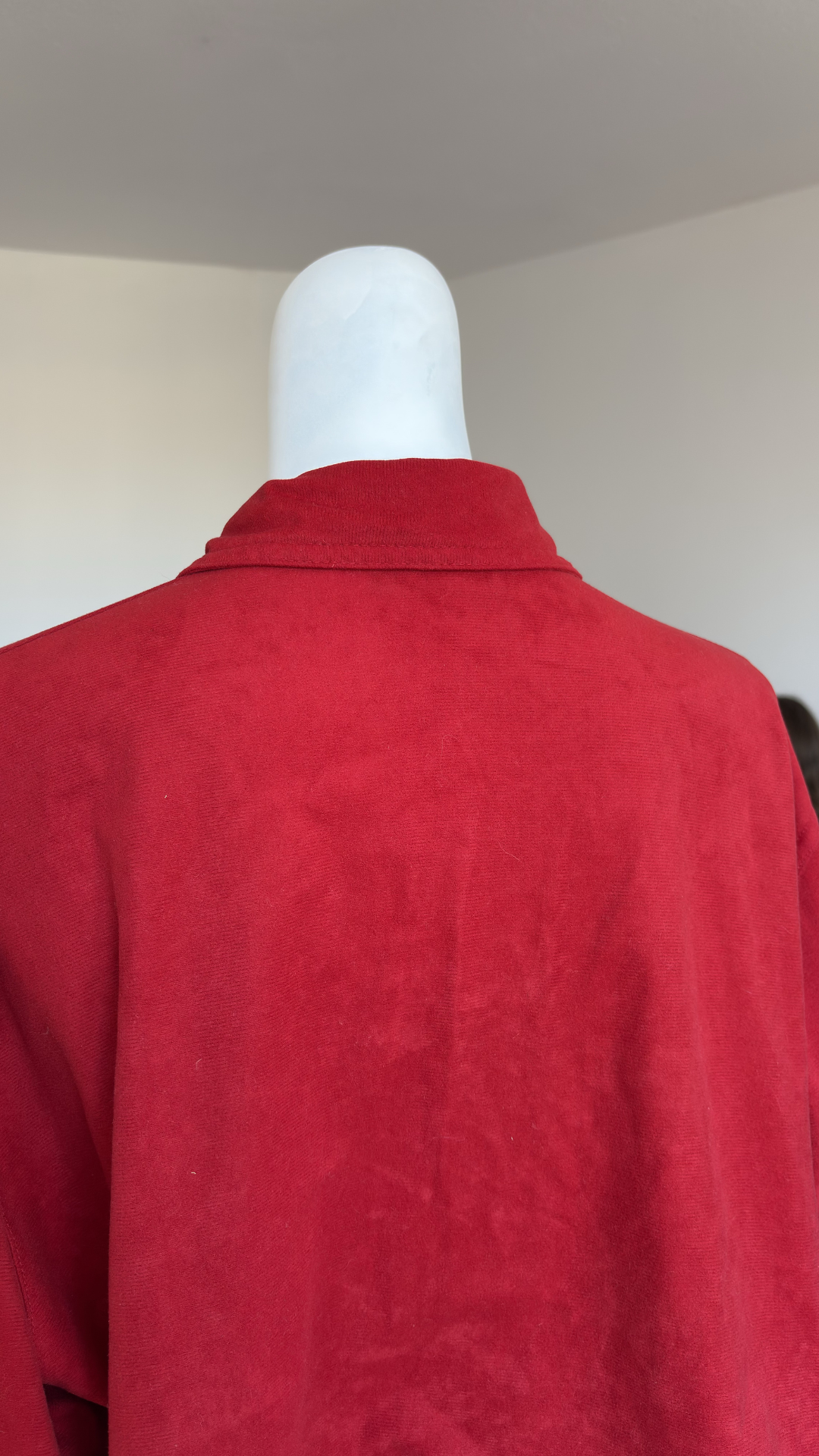Cropped Jacket • T. 38 à 44 • Surchemise courte rouge coté fleurs