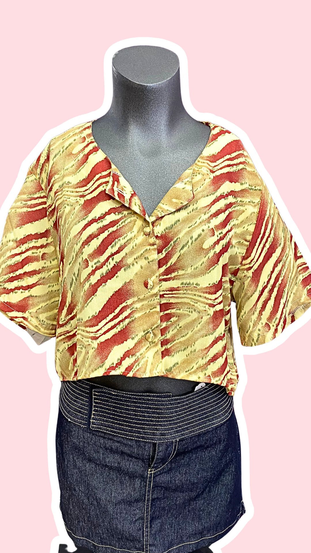 Cropped • T. 36 à 40 • Chemise crop top motif animal jaune bordeau