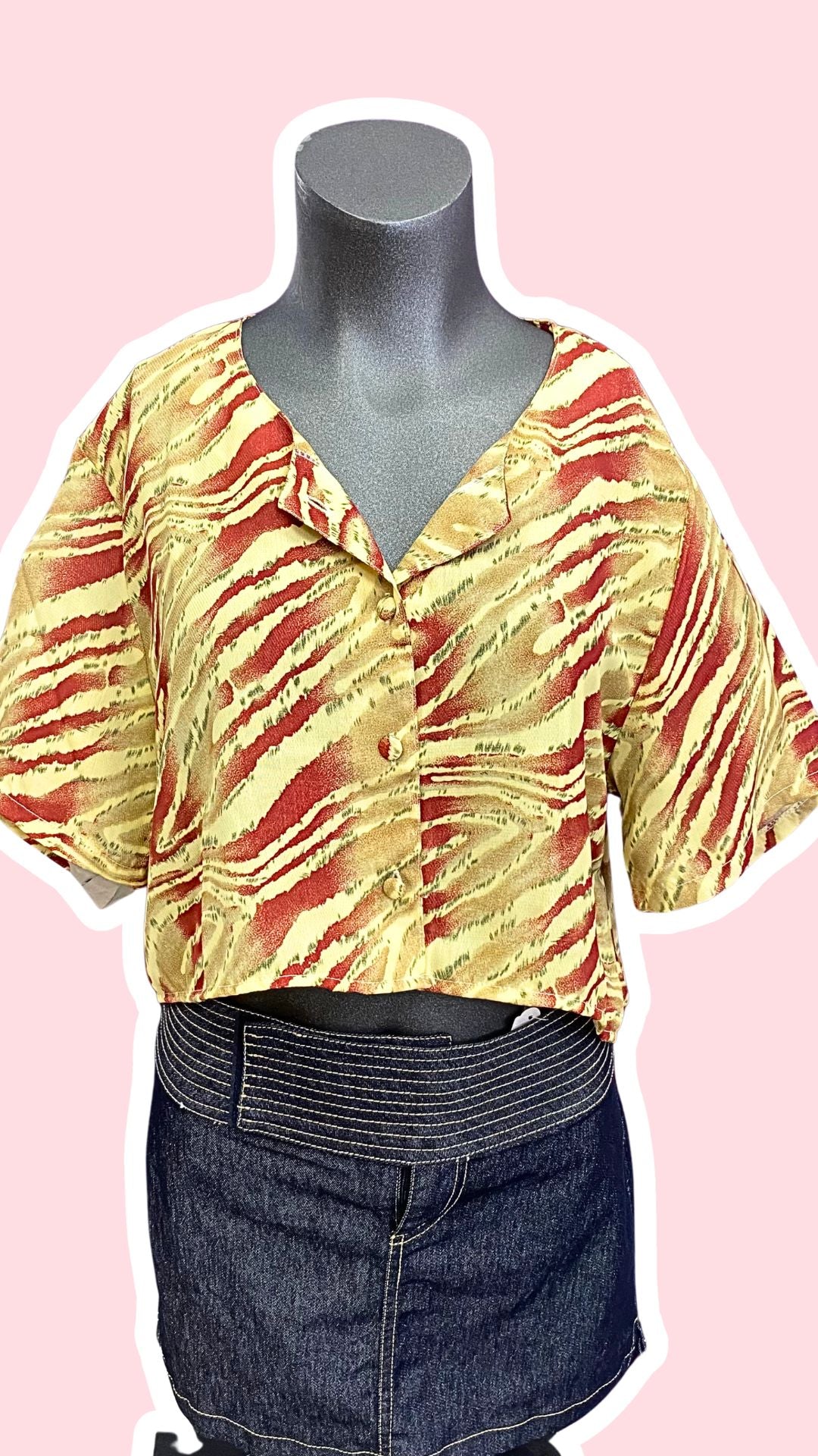 Cropped • T. 36 à 40 • Chemise crop top motif animal jaune bordeau