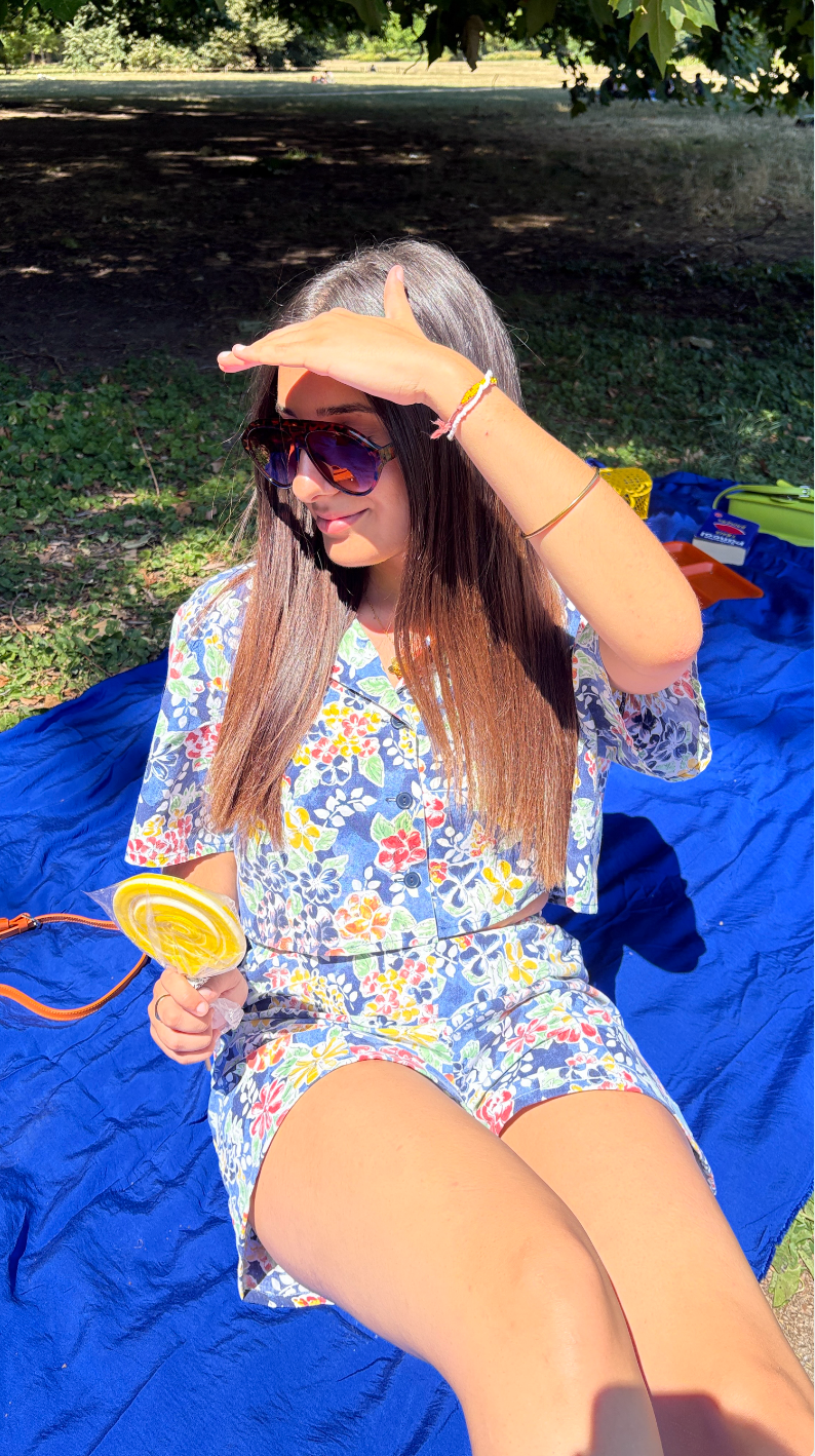 Ensemble short • T. M  • ensemble coloré fleuris