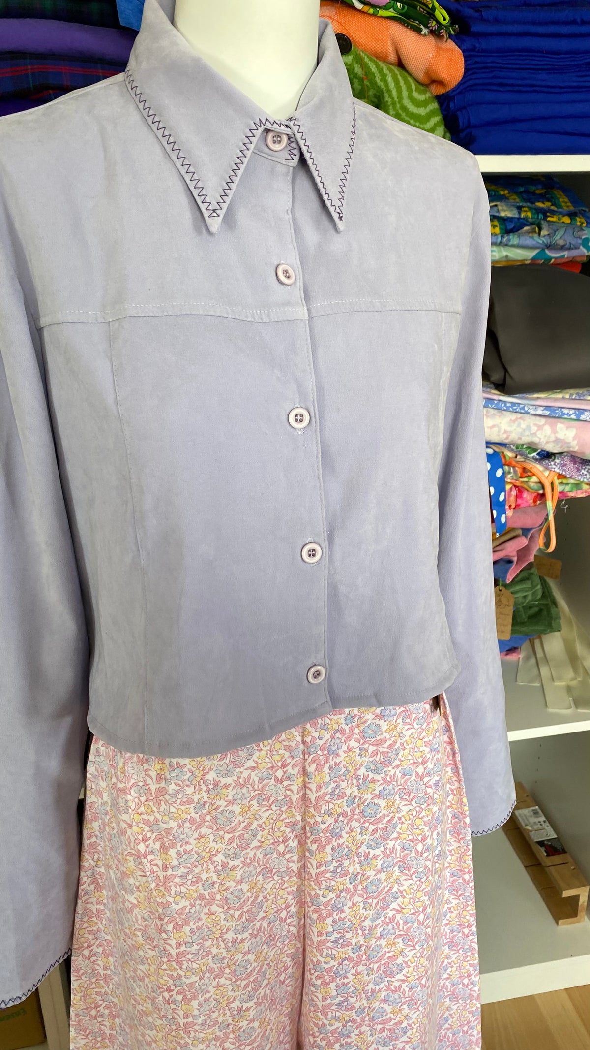 Cropped Jacket • T. 34 à 38 • Surchemise courte lila