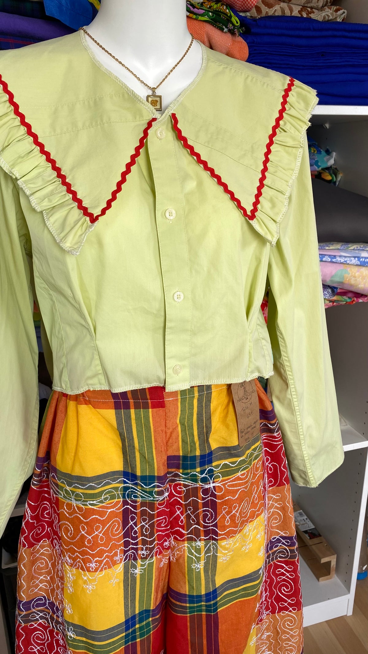 Sweaties • T.34 à 38 • Chemise grand col vert pomme