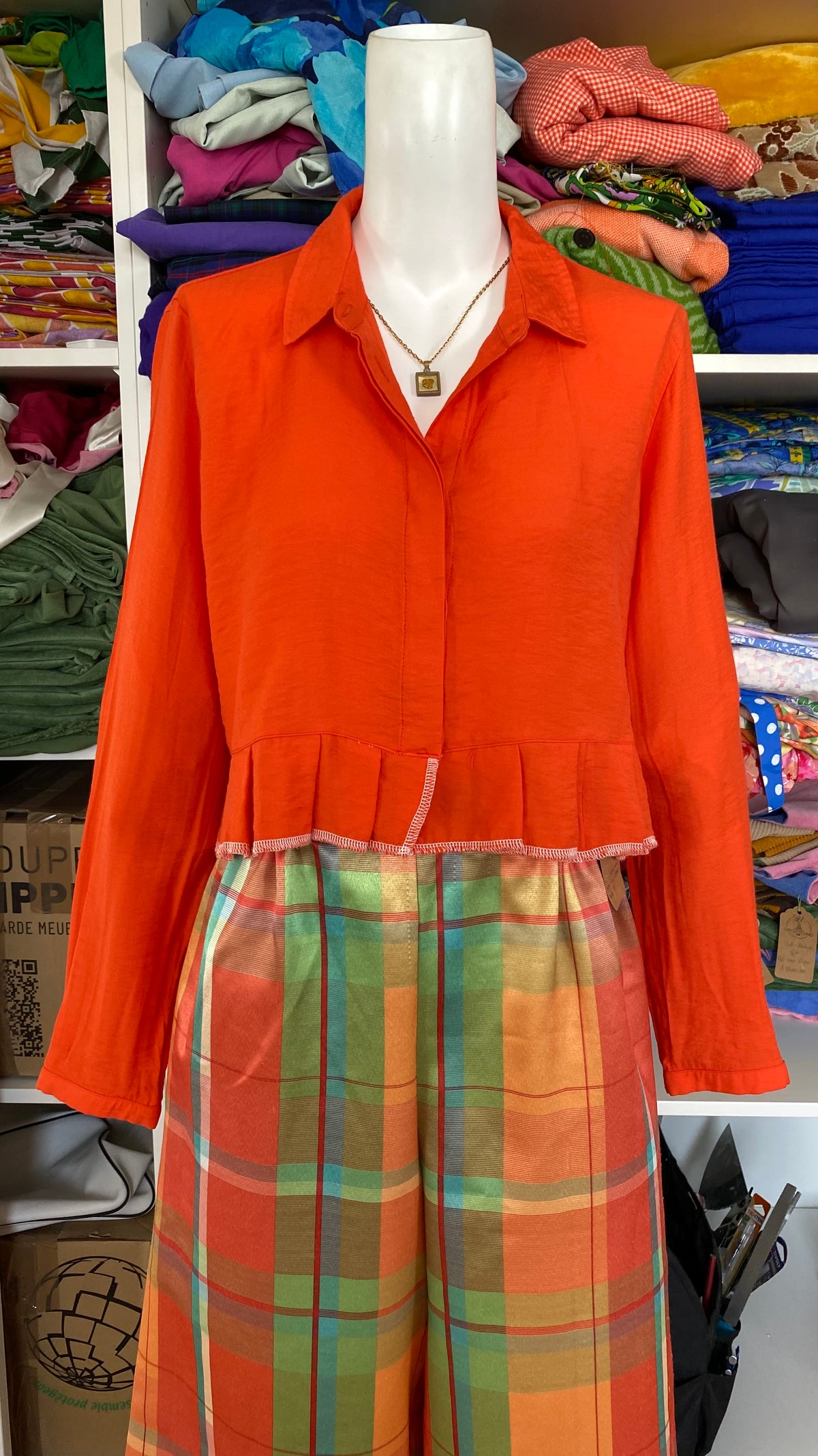 Froufrou • T. 34 à 36 • Chemise crop top orange
