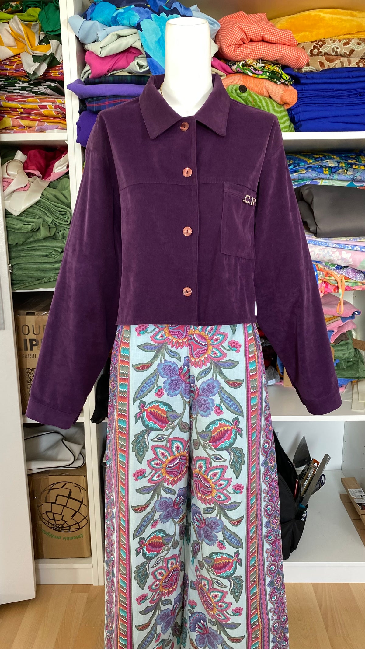 Cropped Jacket • T. 36 à 42 • Surchemise courte violette