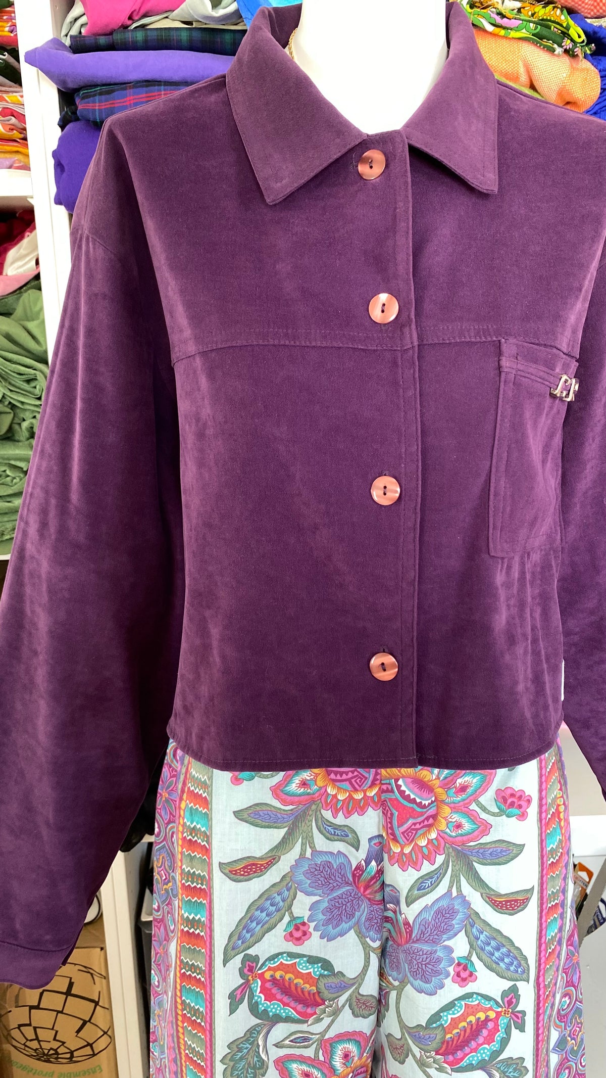 Cropped Jacket • T. 36 à 42 • Surchemise courte violette
