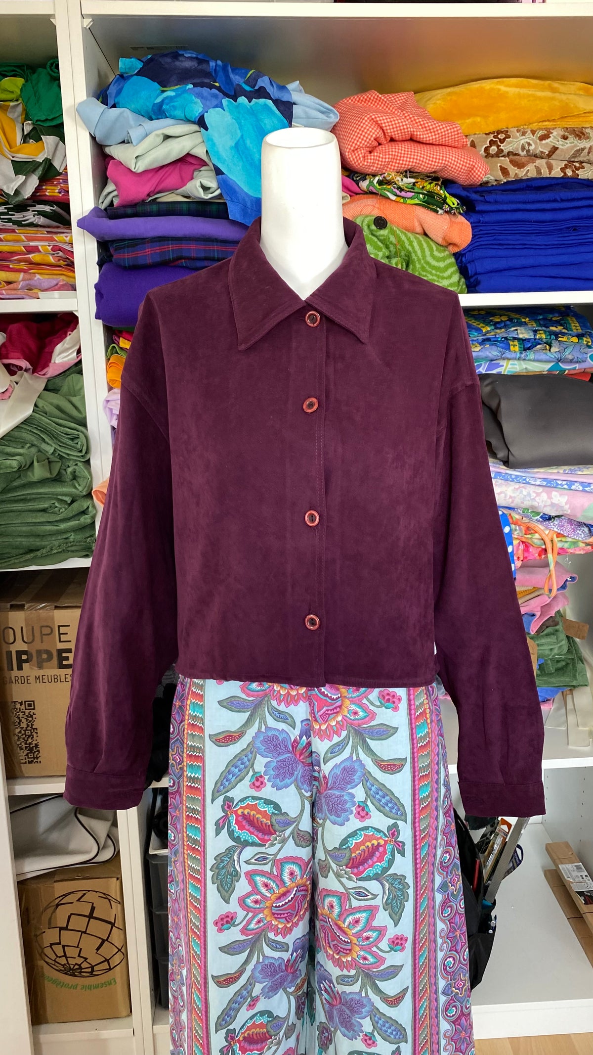 Cropped Jacket • T. 40 à 46 • Surchemise courte violette