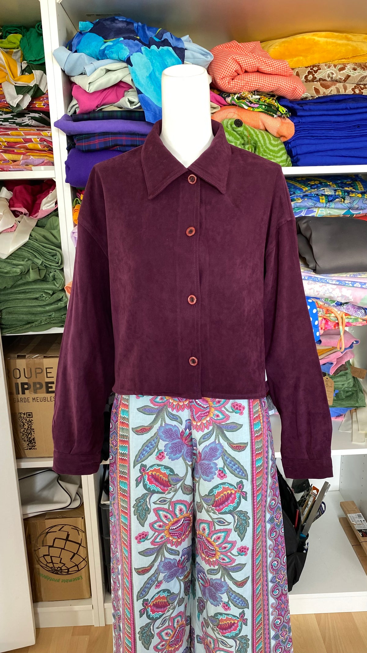 Cropped Jacket • T. 40 à 46 • Surchemise courte violette