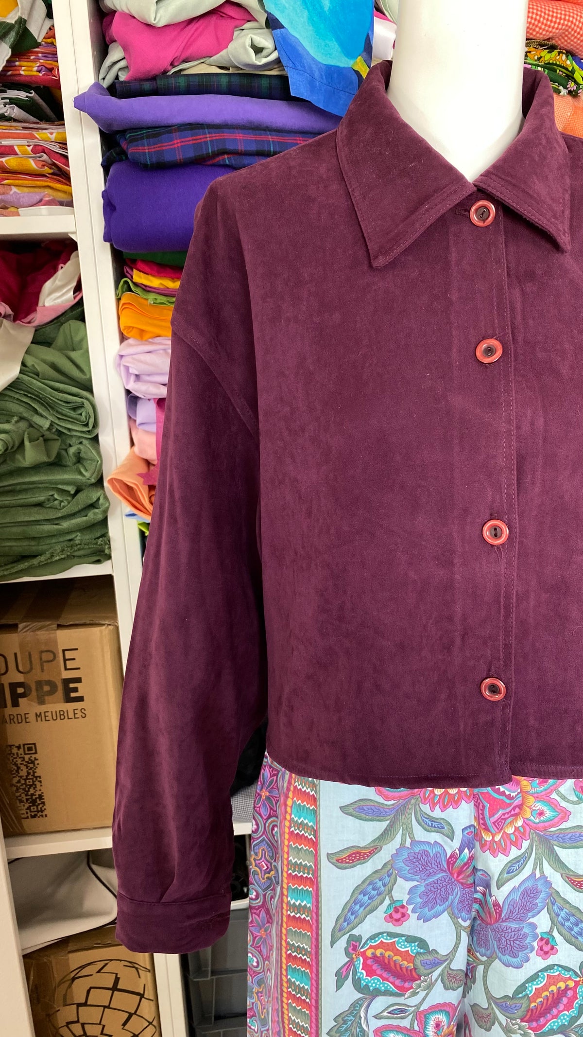 Cropped Jacket • T. 40 à 46 • Surchemise courte violette