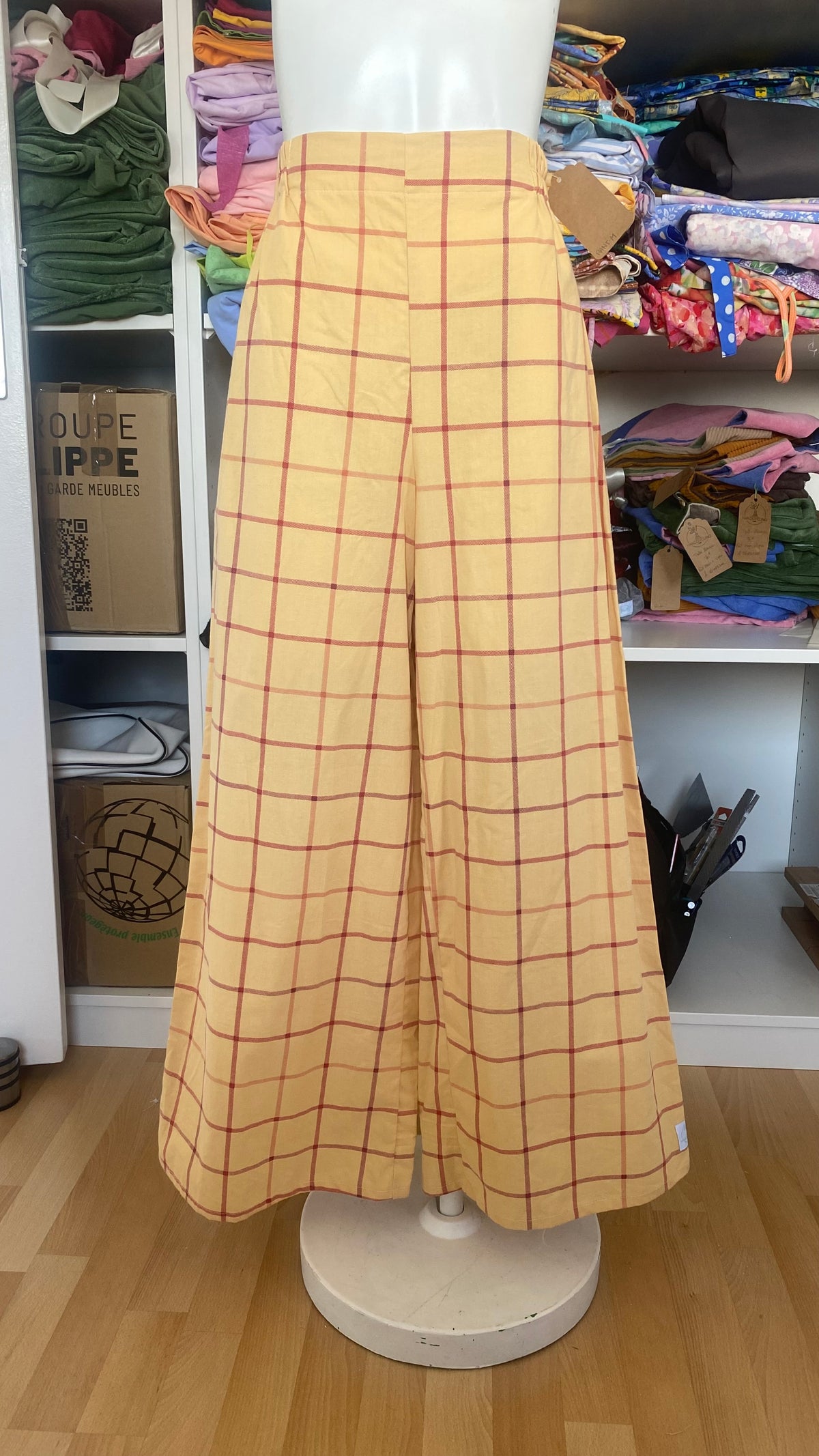 Pants • Taille M • Pantalon upcyclé jaune carreaux rouge