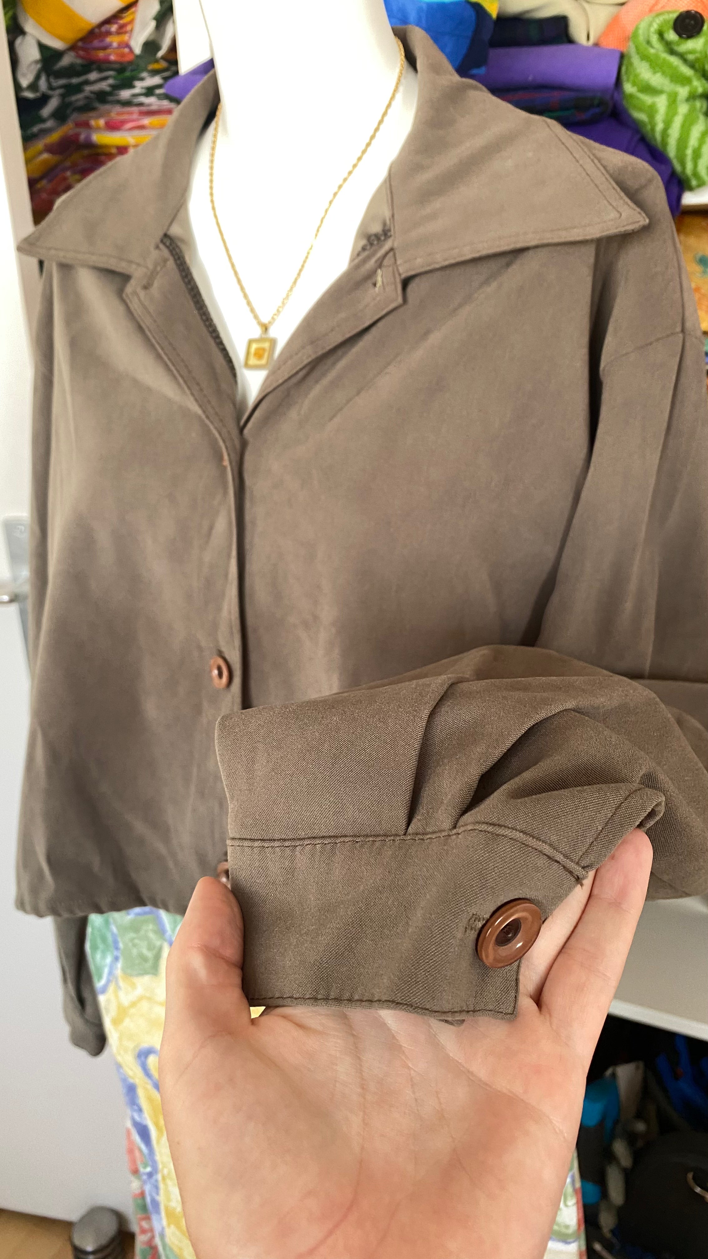 Cropped Jacket • T. 38 à 46 • Surchemise courte kaki