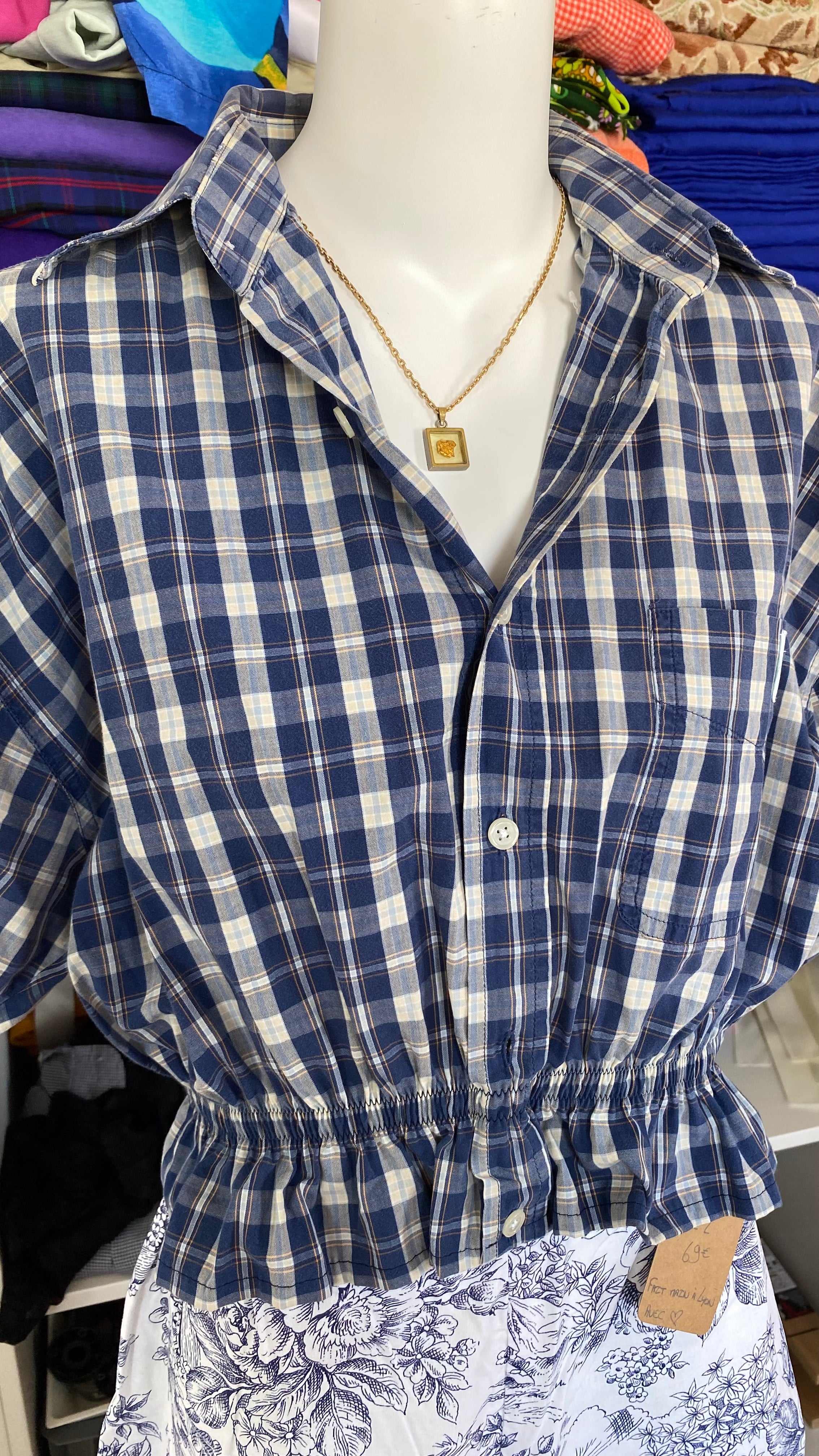Intemporelle • T. 36 à 40 • Chemise crop carreaux bleu et beige