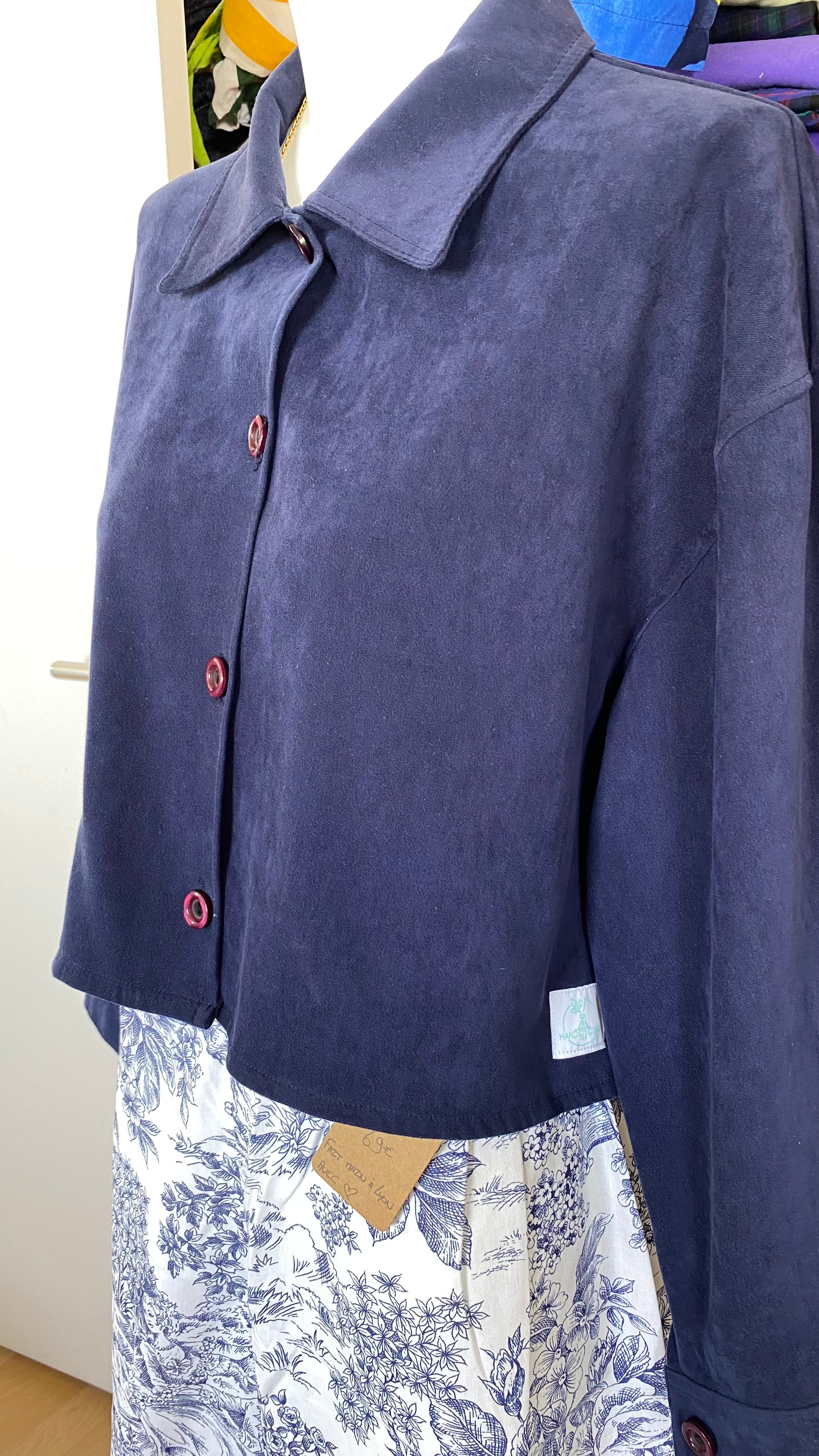 Cropped Jacket • T. 36 à 40 • Surchemise courte bleu foncé