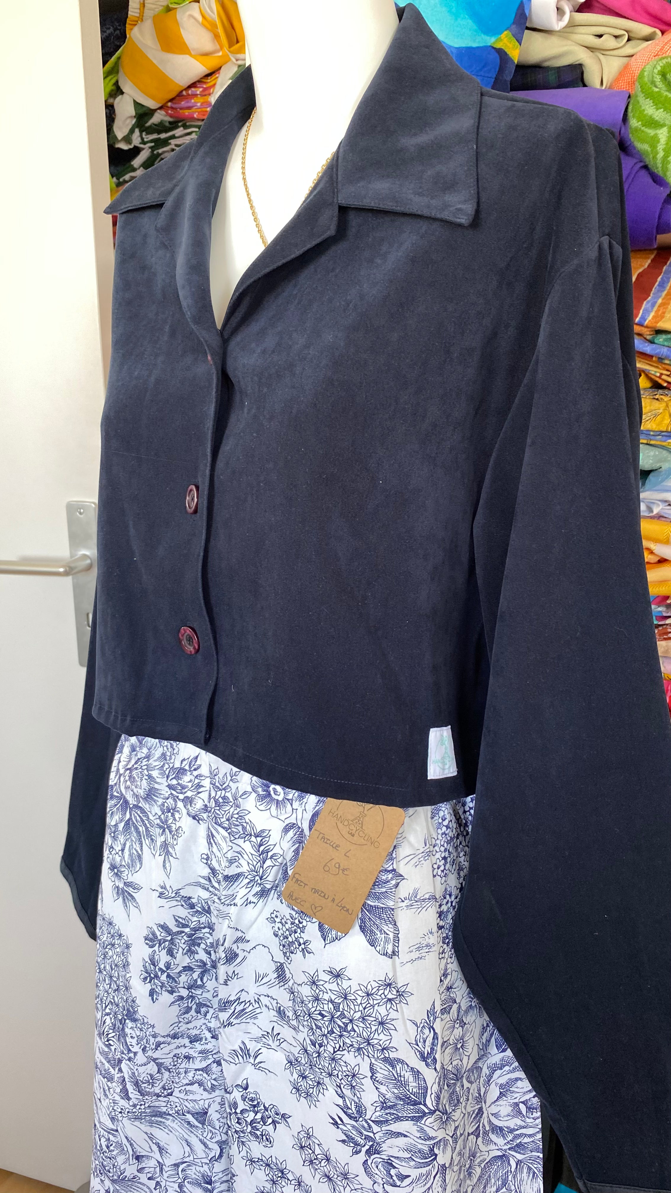 Cropped Jacket • T. 36 à 42 • Surchemise courte marine