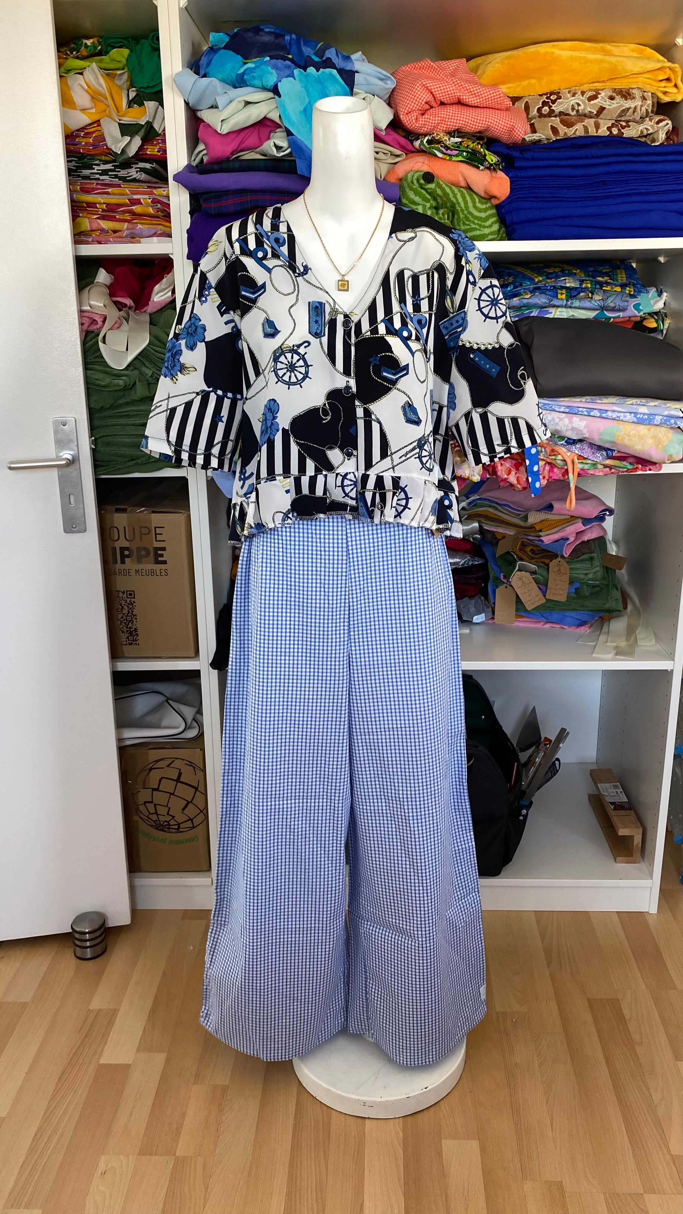 Froufrou • T. 36 à 44 • Chemise crop top motifs marins