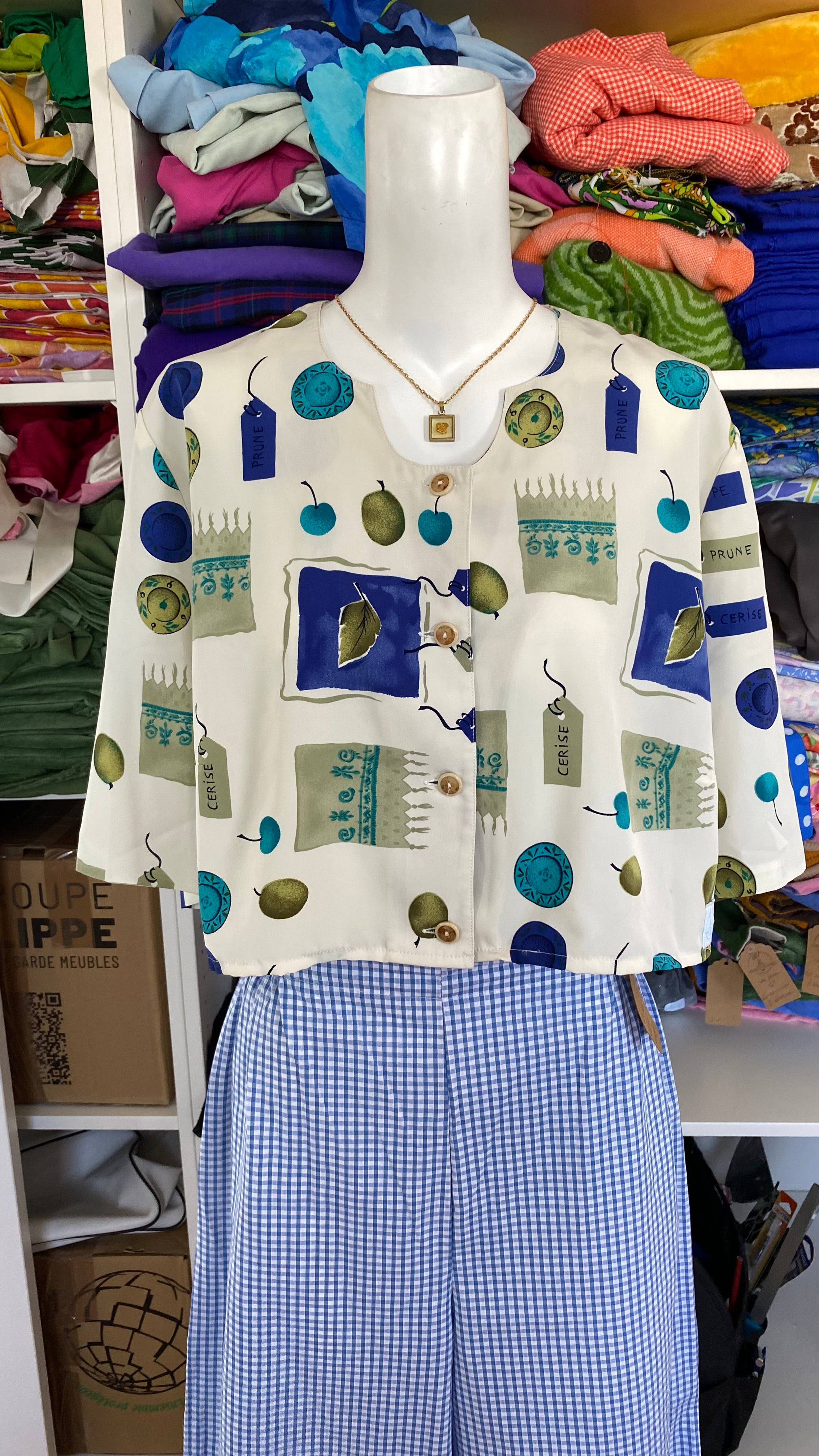 Cropped • T. 40 à 46 • Chemise creme à motifs