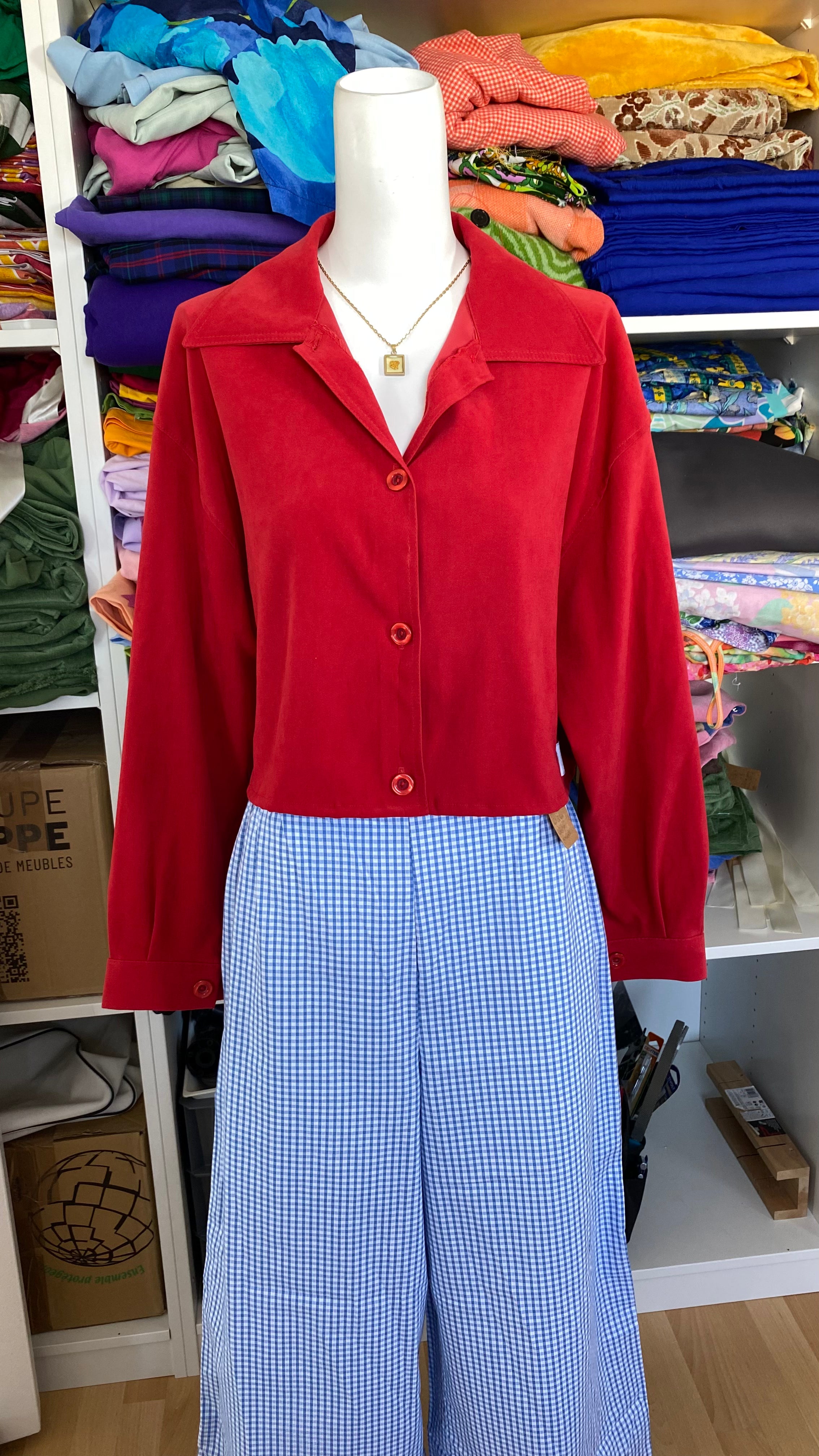 Cropped Jacket • T. 38 à 44 • Surchemise courte framboise