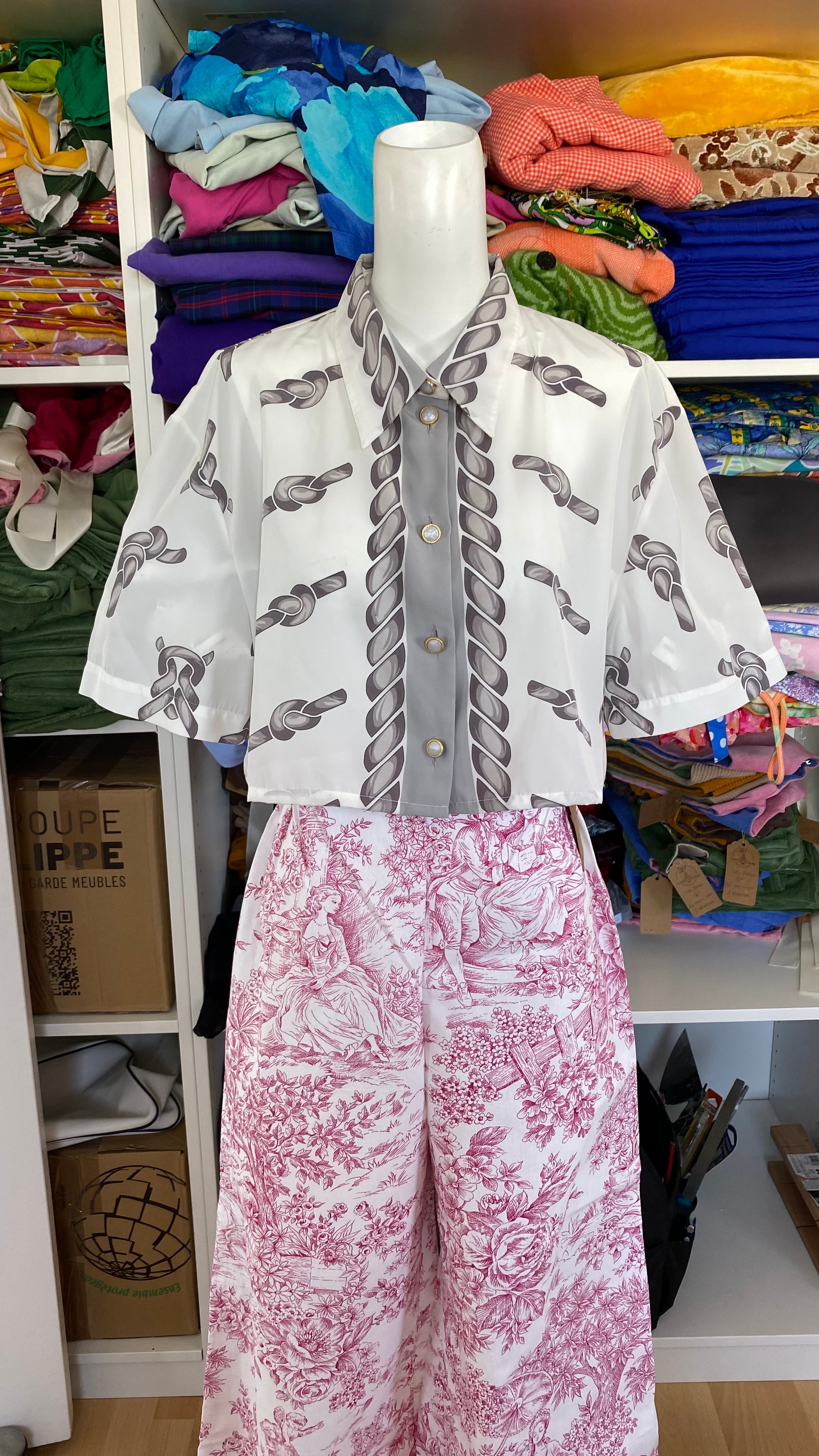 Cropped • T. 38 à 44 • Chemise motifs cordes