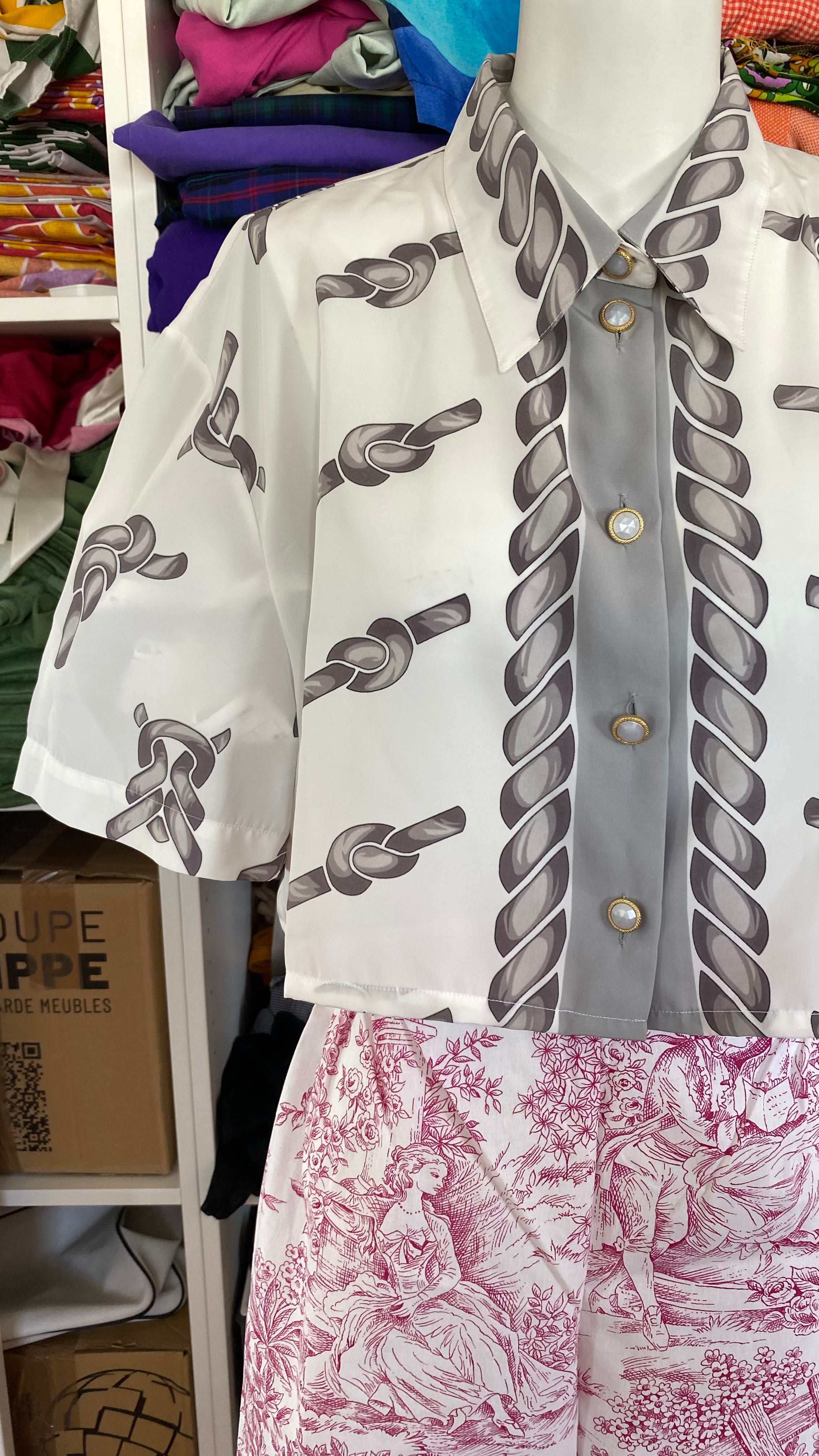 Cropped • T. 38 à 44 • Chemise motifs cordes