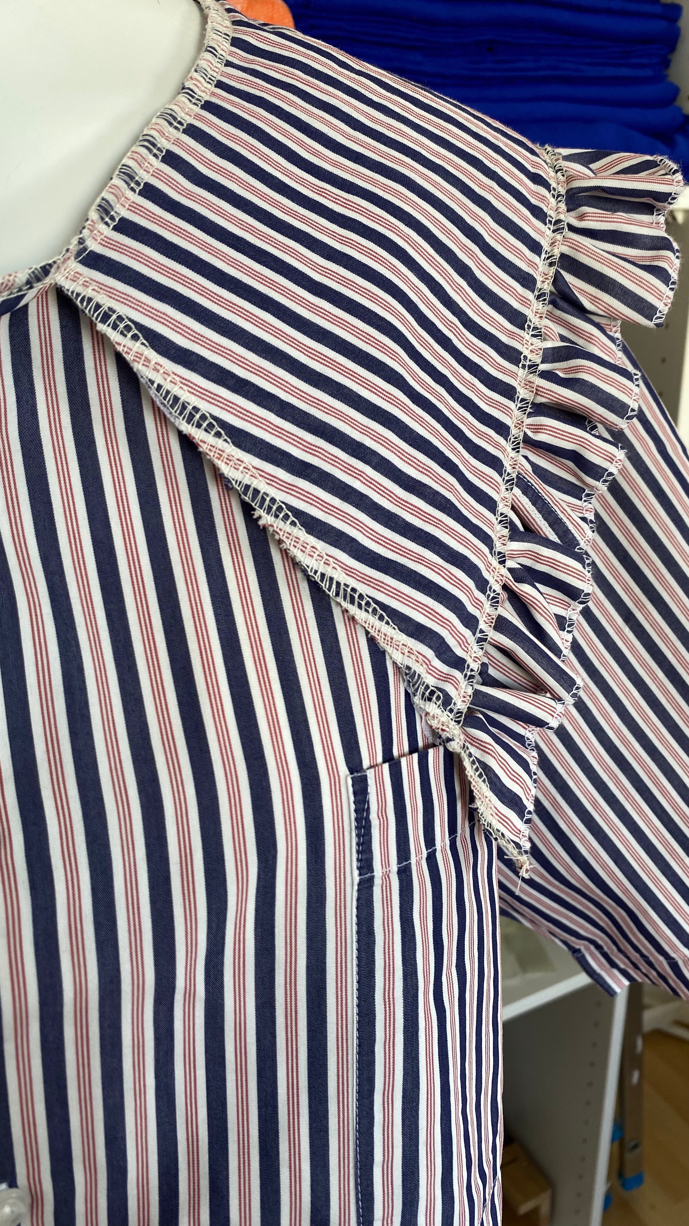 Sweaties • T.38 à 44 • Chemise grand col rayures rouge et bleu
