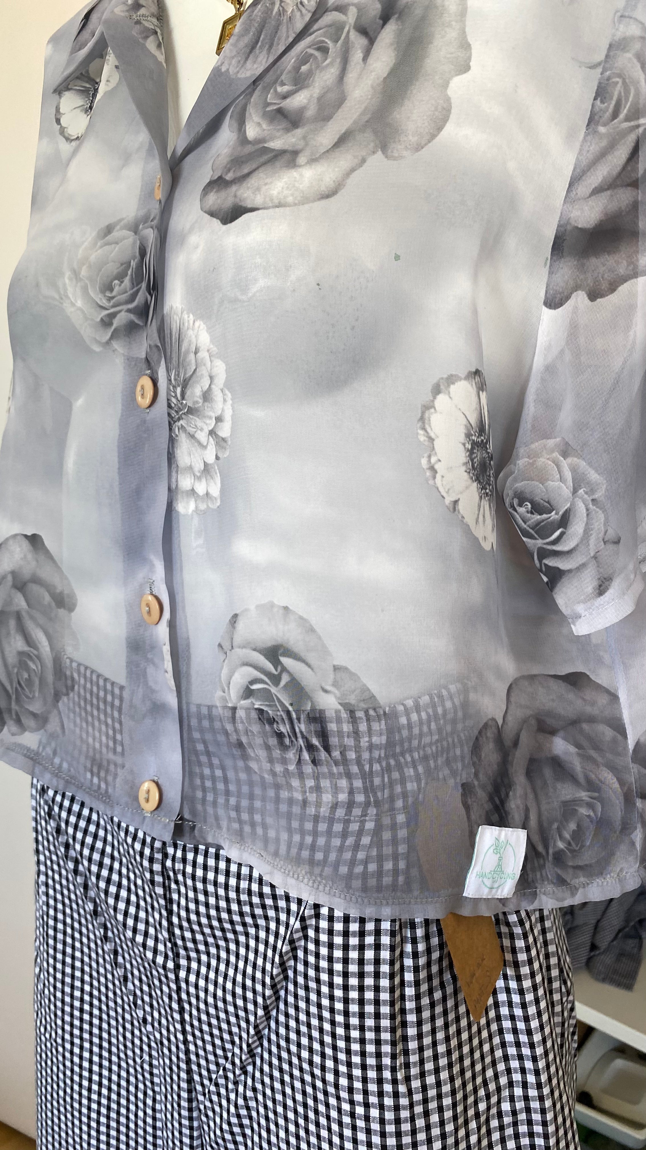 Cropped • T. 36 à 40 • Chemise transparente grise