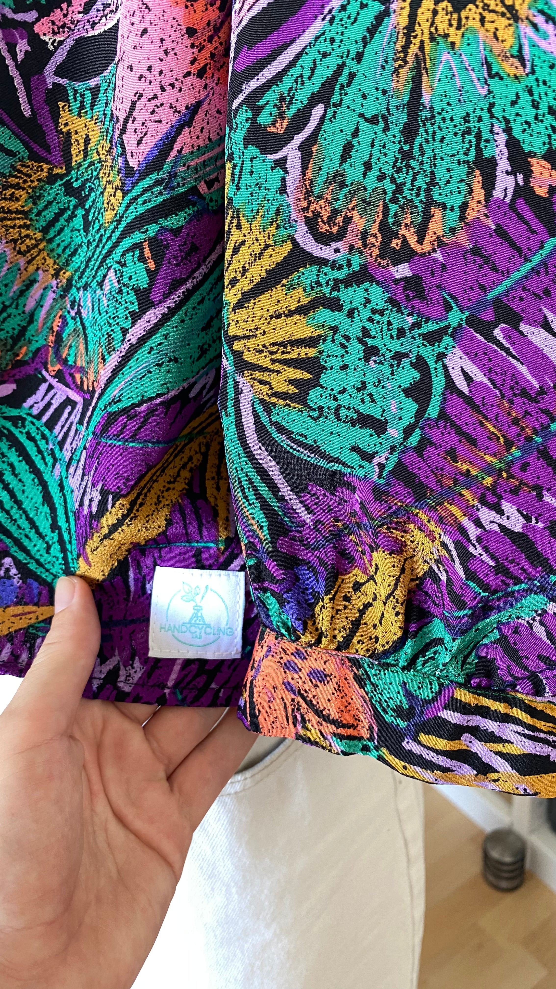 Cropped • T. 36 à 40 • Chemise motifs bariolés