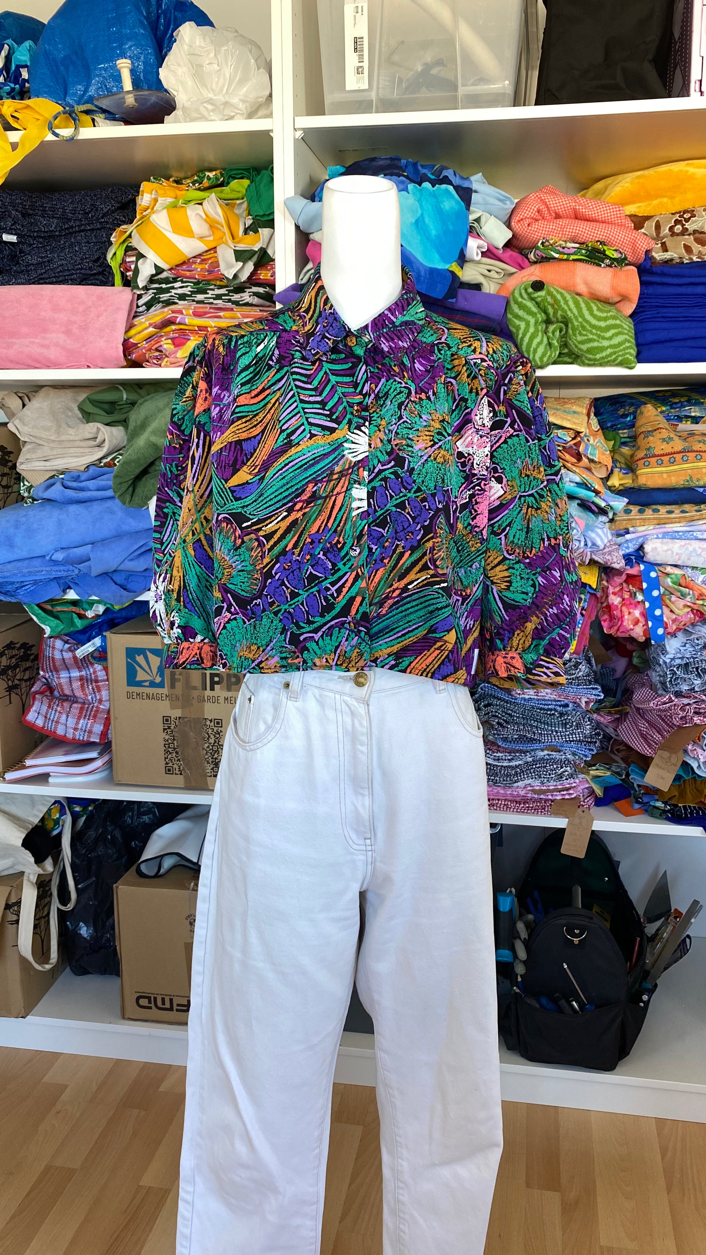 Cropped • T. 36 à 40 • Chemise motifs bariolés