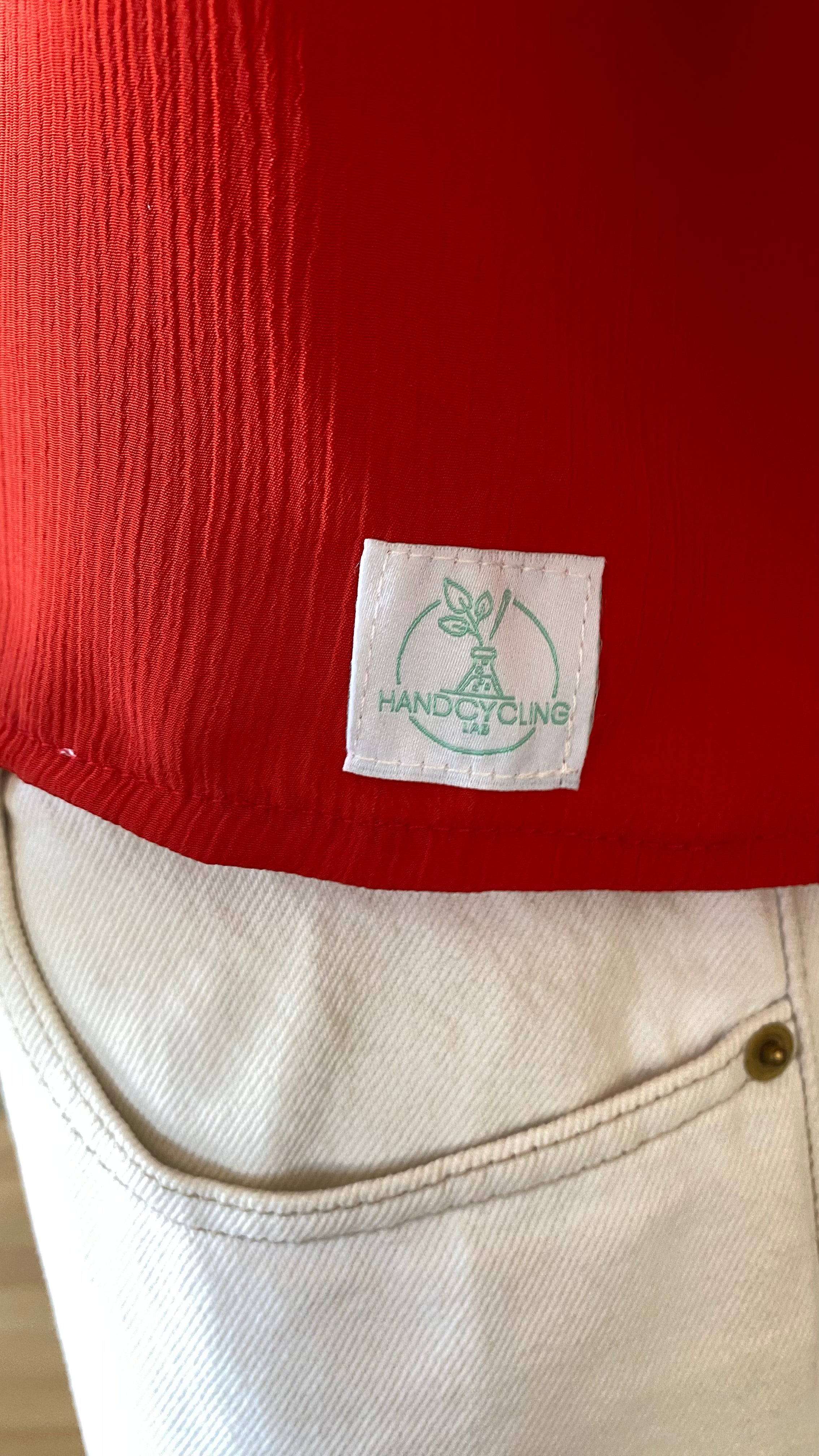 Cropped • T. 34 à 40 • Chemise vintage rouge crépon