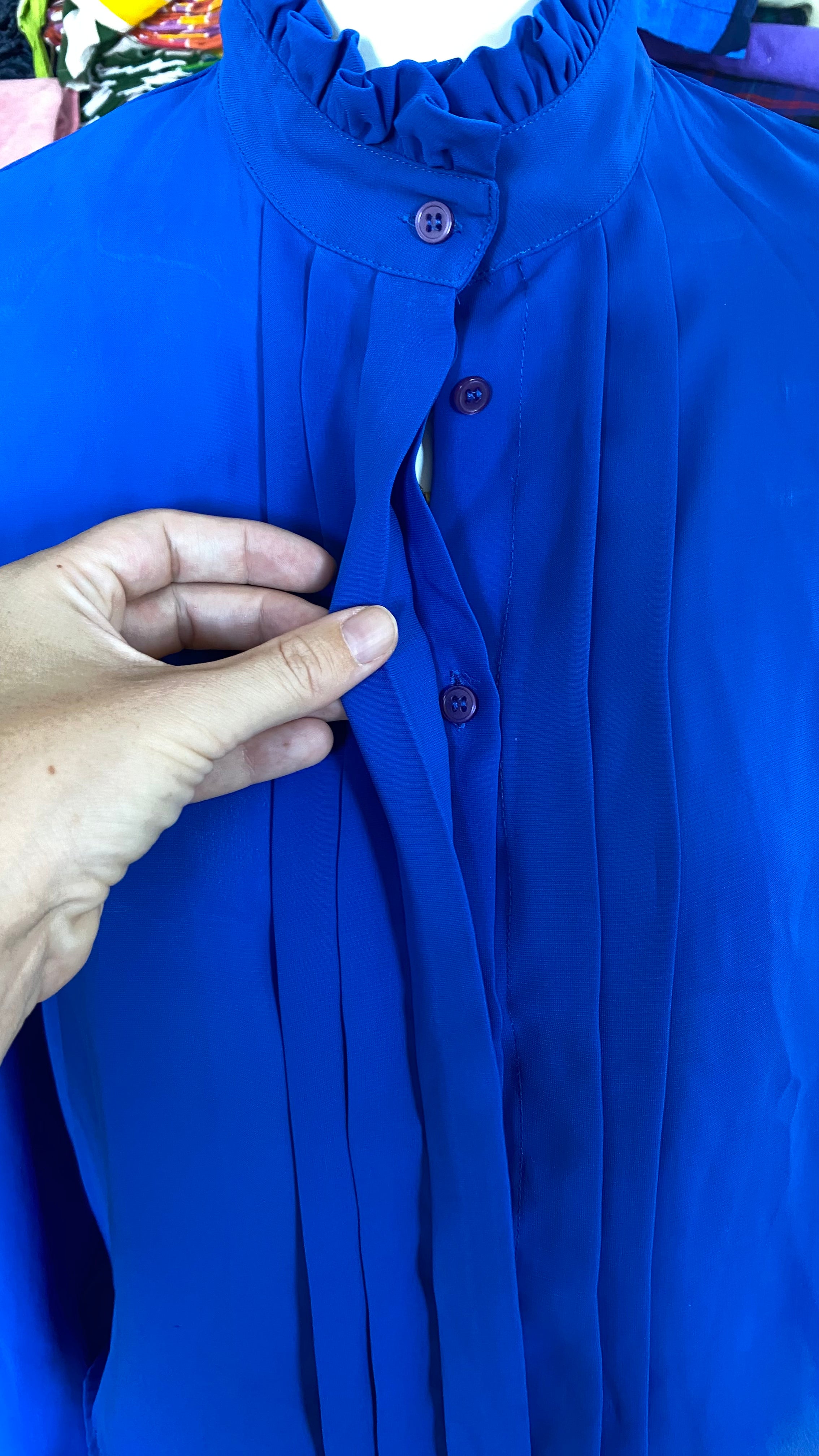 Cropped • T. 34 à 38 • Chemise bleu roi col victorien