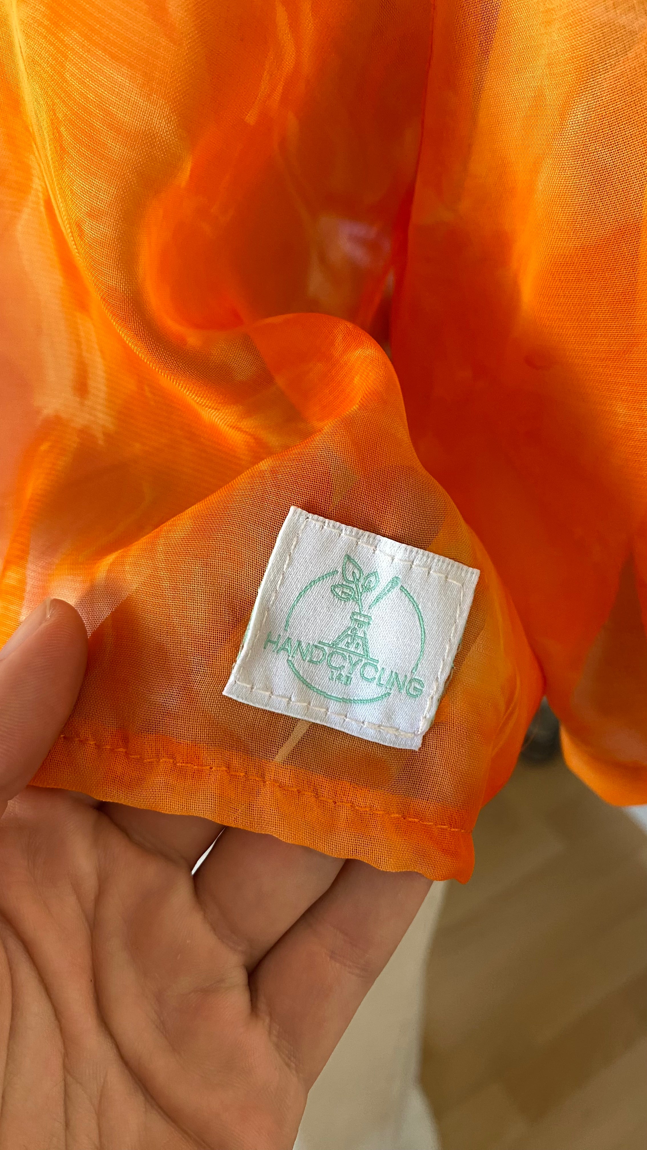 Cropped • T. 36 à 42 • Chemise transparente orange