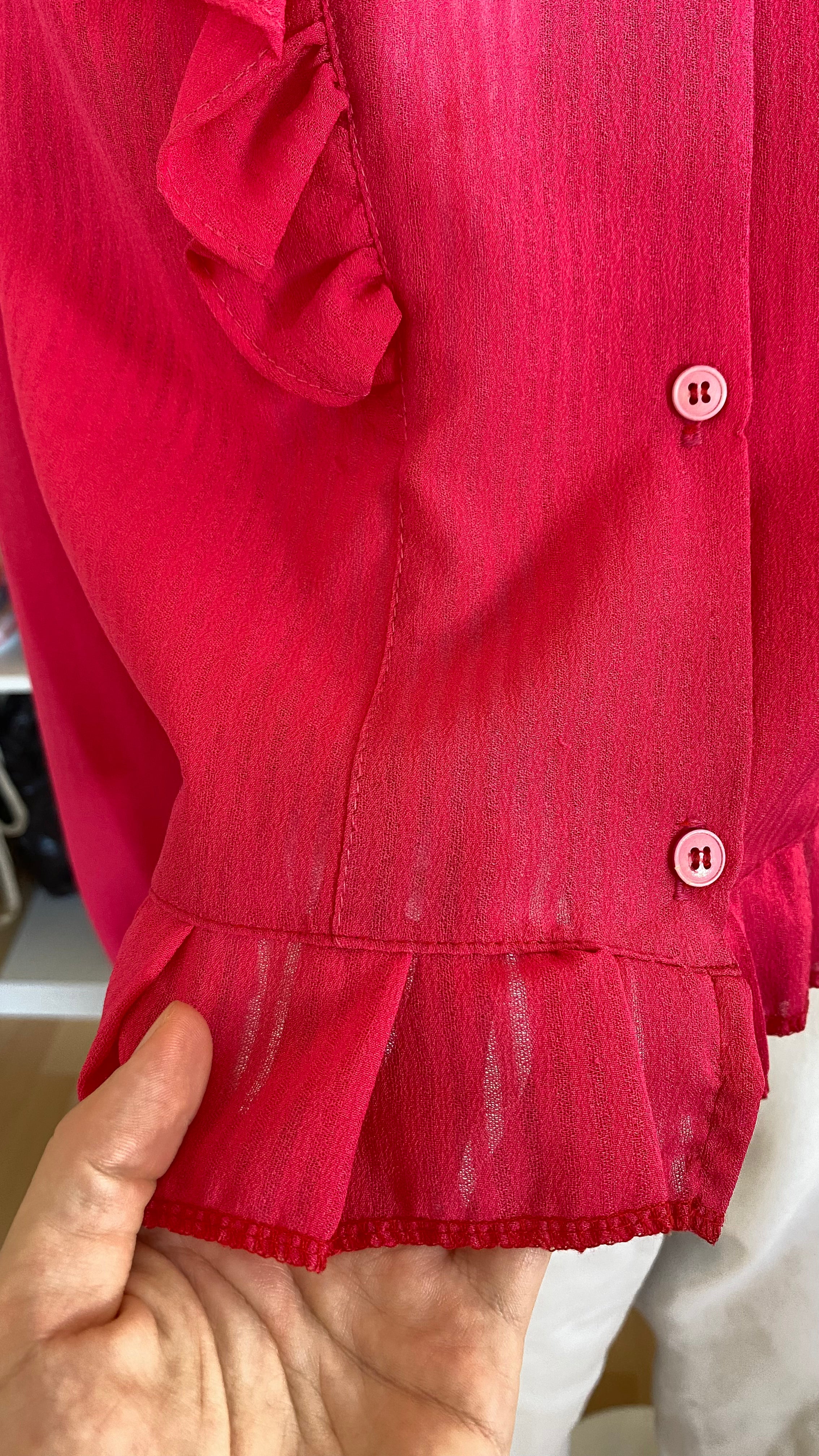 Froufrou • T. 34 à 38 • Chemise crop top fuchsia à froufrou