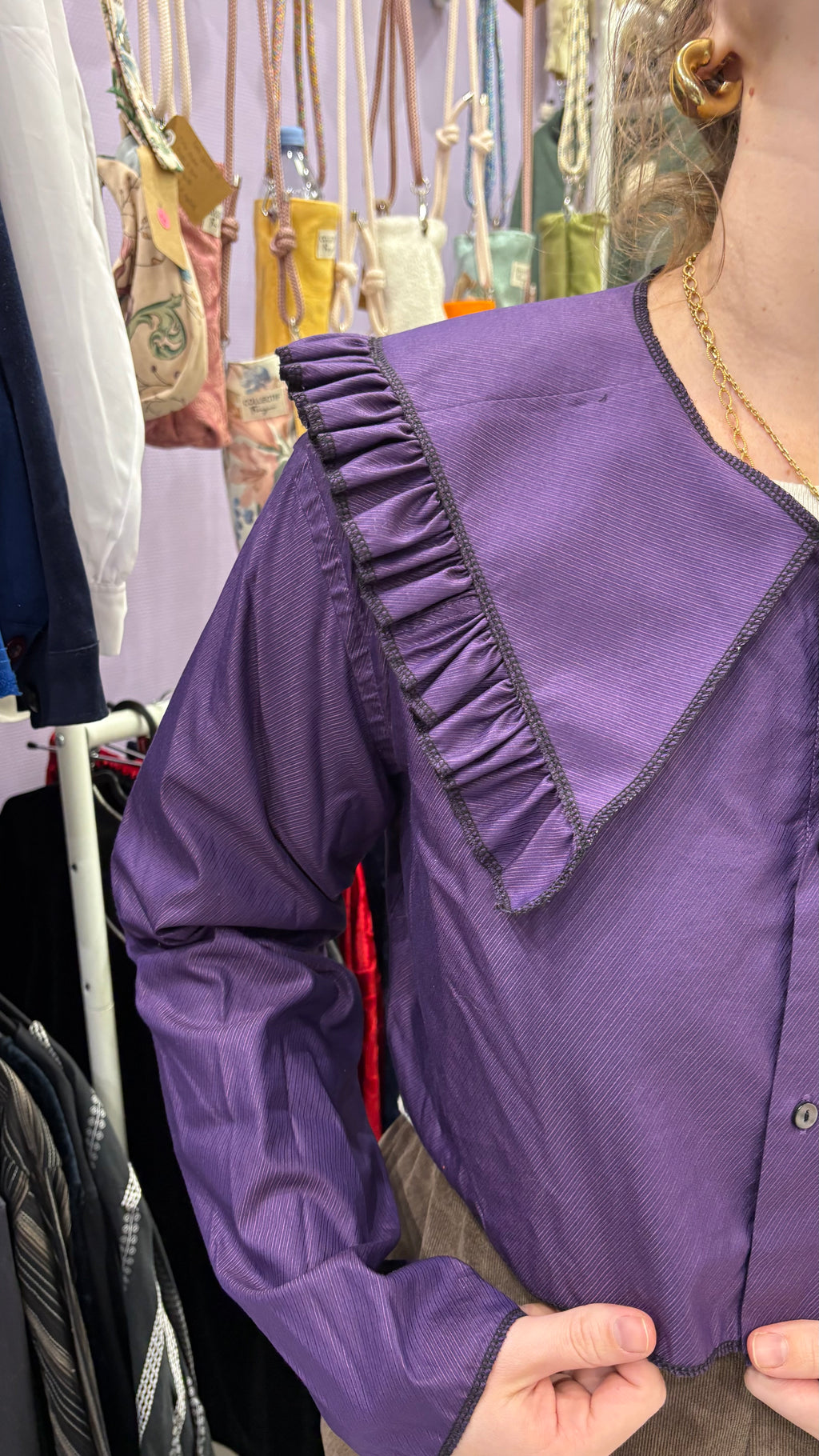 Sweaties • T.36 à 40 • Chemise upcyclée grand col rayures violettes foncées