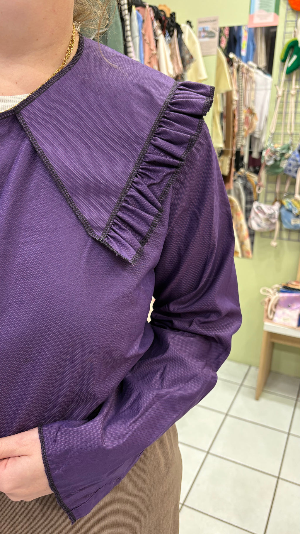Sweaties • T.36 à 40 • Chemise upcyclée grand col rayures violettes foncées