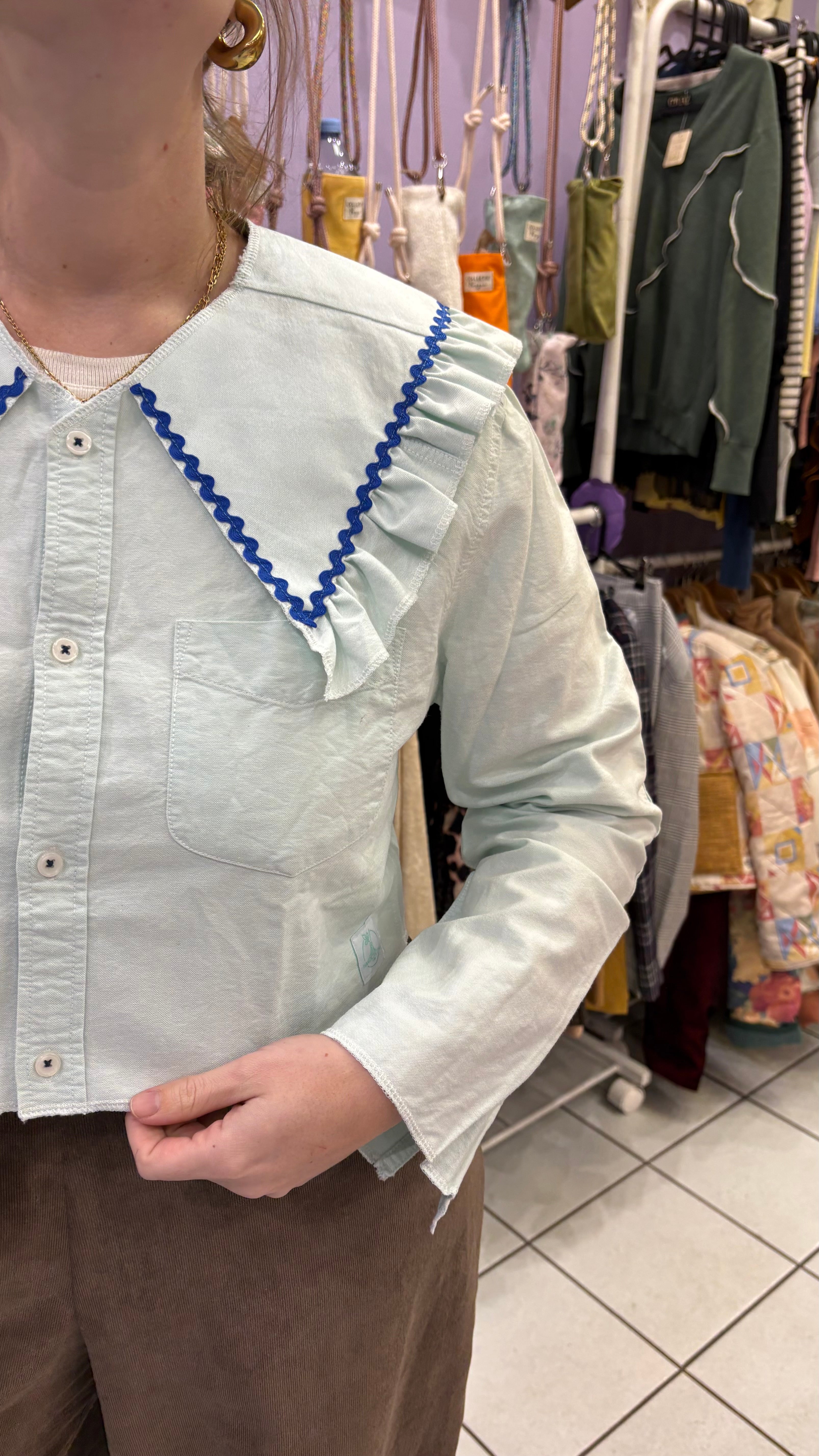 Sweaties • T.36 à 38 • Chemise upcyclée grand col bleu ciel
