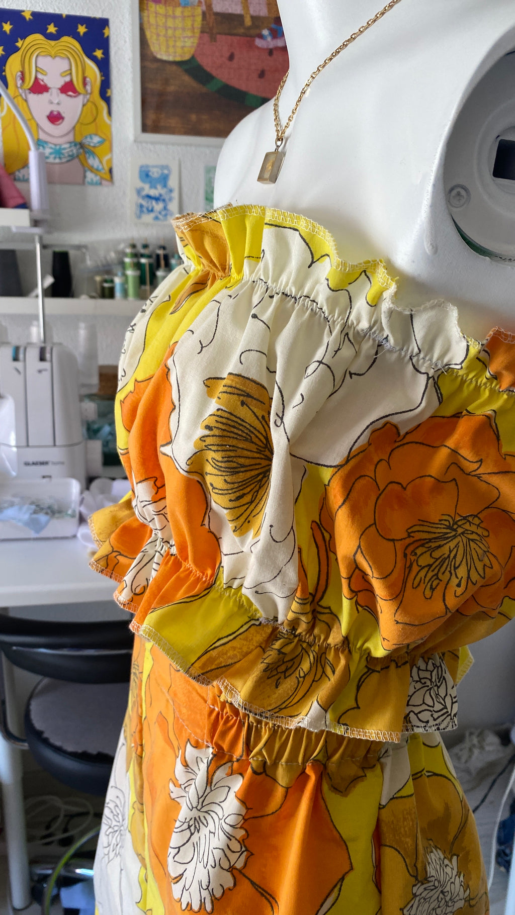 P'tis Ôh • T. M  • Haut bandeau à froufrou jaune fleurs oranges et blanches