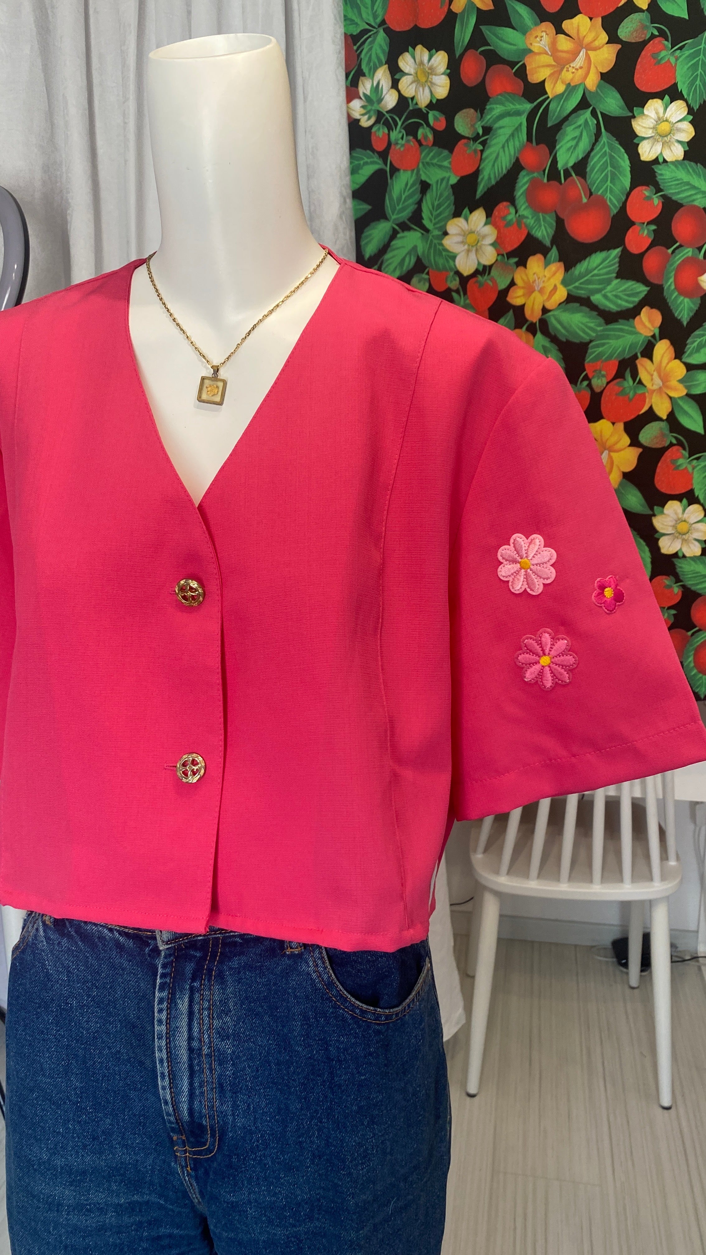 Cropped • T. 38 à 46 • Chemise courte manches courtes fuchsia + fleurs